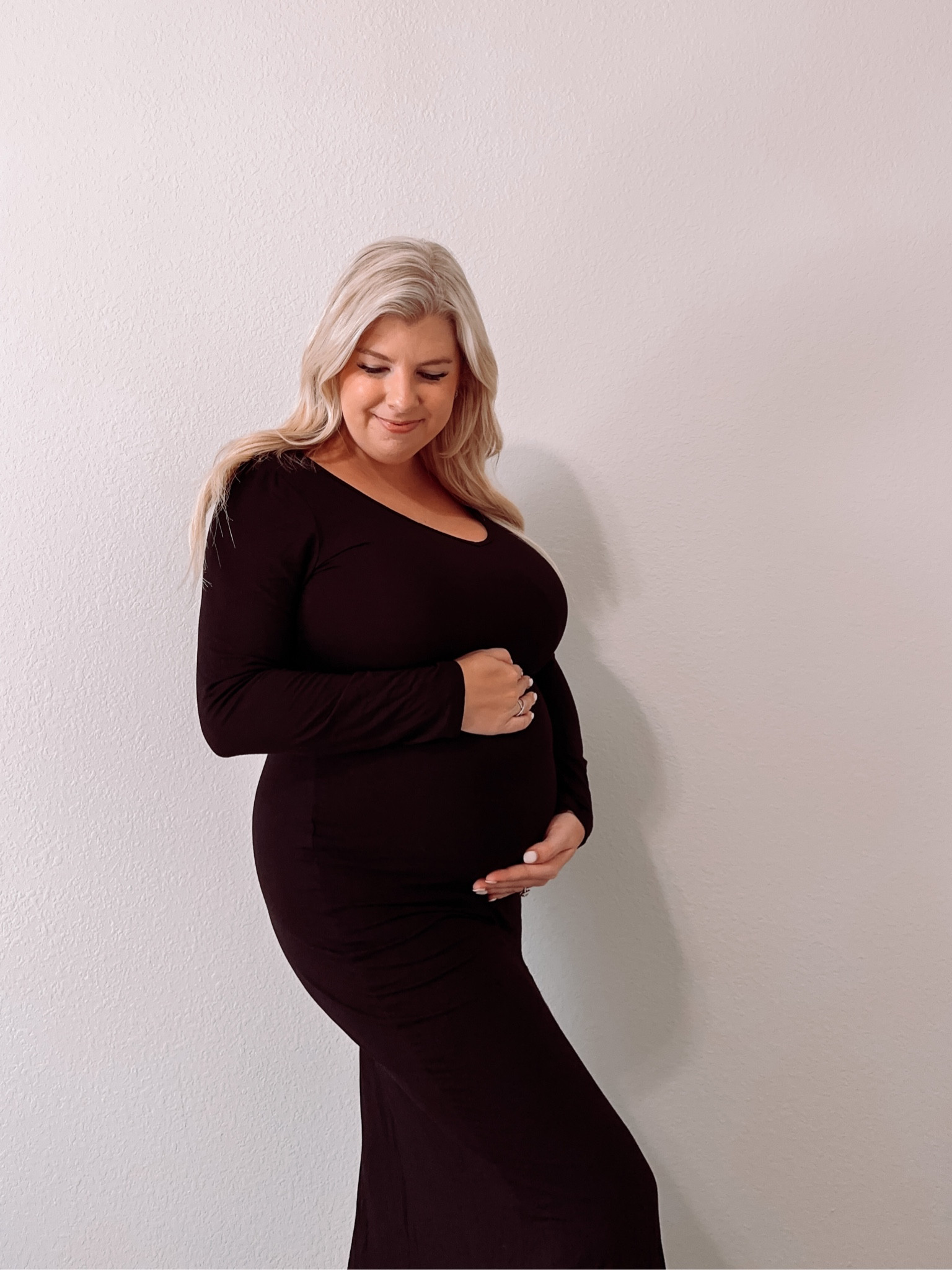 26 weeks pregnant. I love this amazon dress for at home maternity photos! Wearing a size large! 

amazon dress. maternity dress. bump friendly dress. skims dupe. pregnancy progress photos. long sleeve dress  

#LTKunder50 #LTKbump