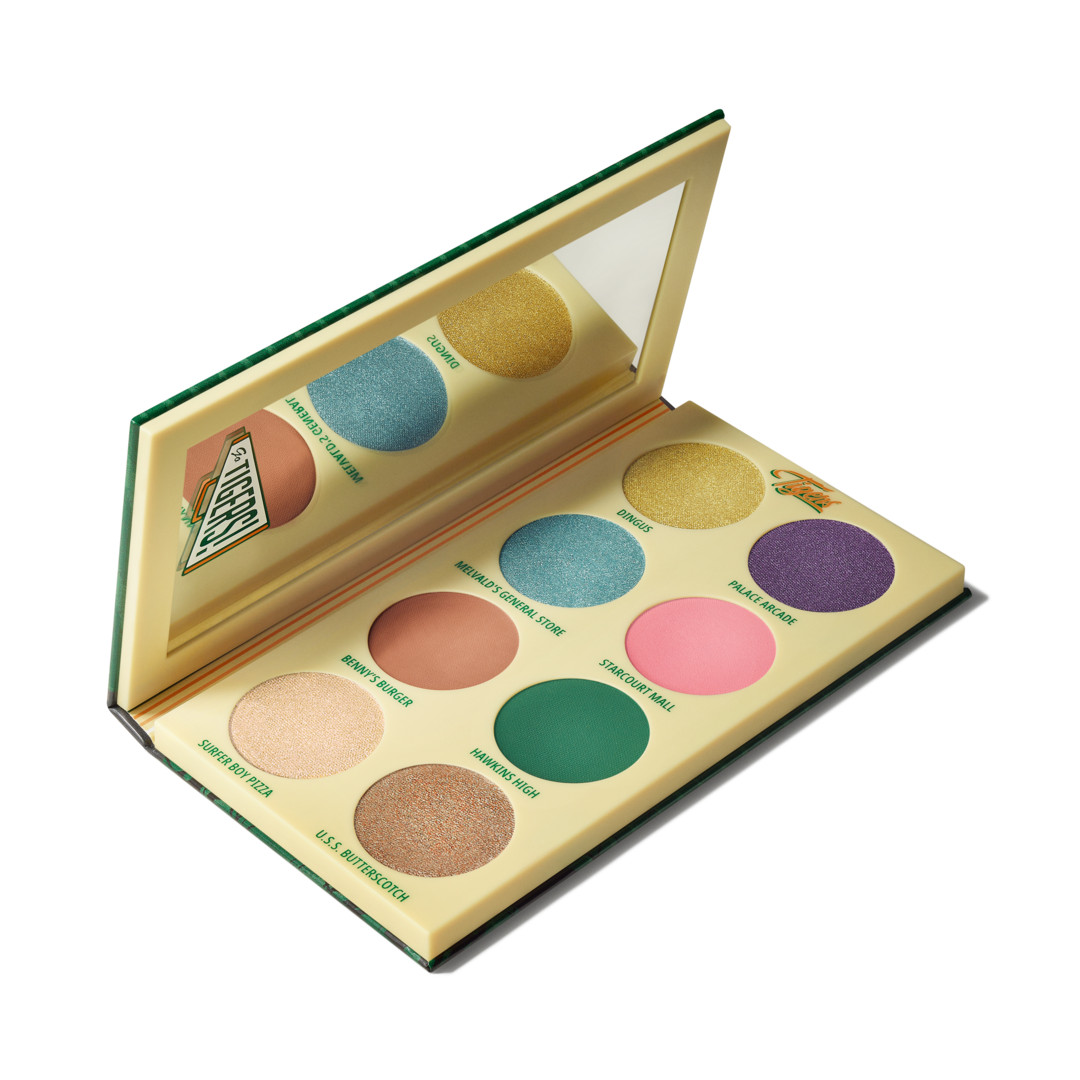 Hawkins Class of 1986 Eye Palette/M·A·C X STRANGER THINGS | MAC Cosmetics - Official Site | MAC Cosmetics (US)