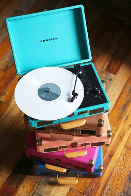 Crosley X UO Cruiser Briefcase Portable Vinyl Record Player | Urban Outfitters US