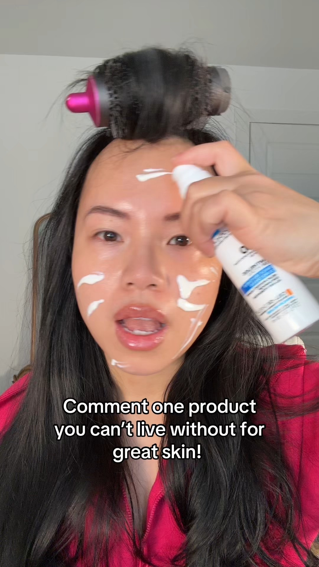 Me: Sunscreen ! 
Daily sunscreen = fewer wrinkles, less pigmentation, and healthier skin long term.
It’s the best anti-aging product you’ll ever use , and it’s cheaper than Botox 😉☀️
.
.
Using the @LaRochePosayUS Anthelios UV Hydra Sunscreen SPF 50 with Hyaluronic Acid. It’s chemical filters and gives you enough hydration while protecting your skin! 
.
 #sunscreen #healthyskin #favoriteproducts #larocheposay 


#LTKFindsUnder50 #LTKBeauty #LTKStyleTip