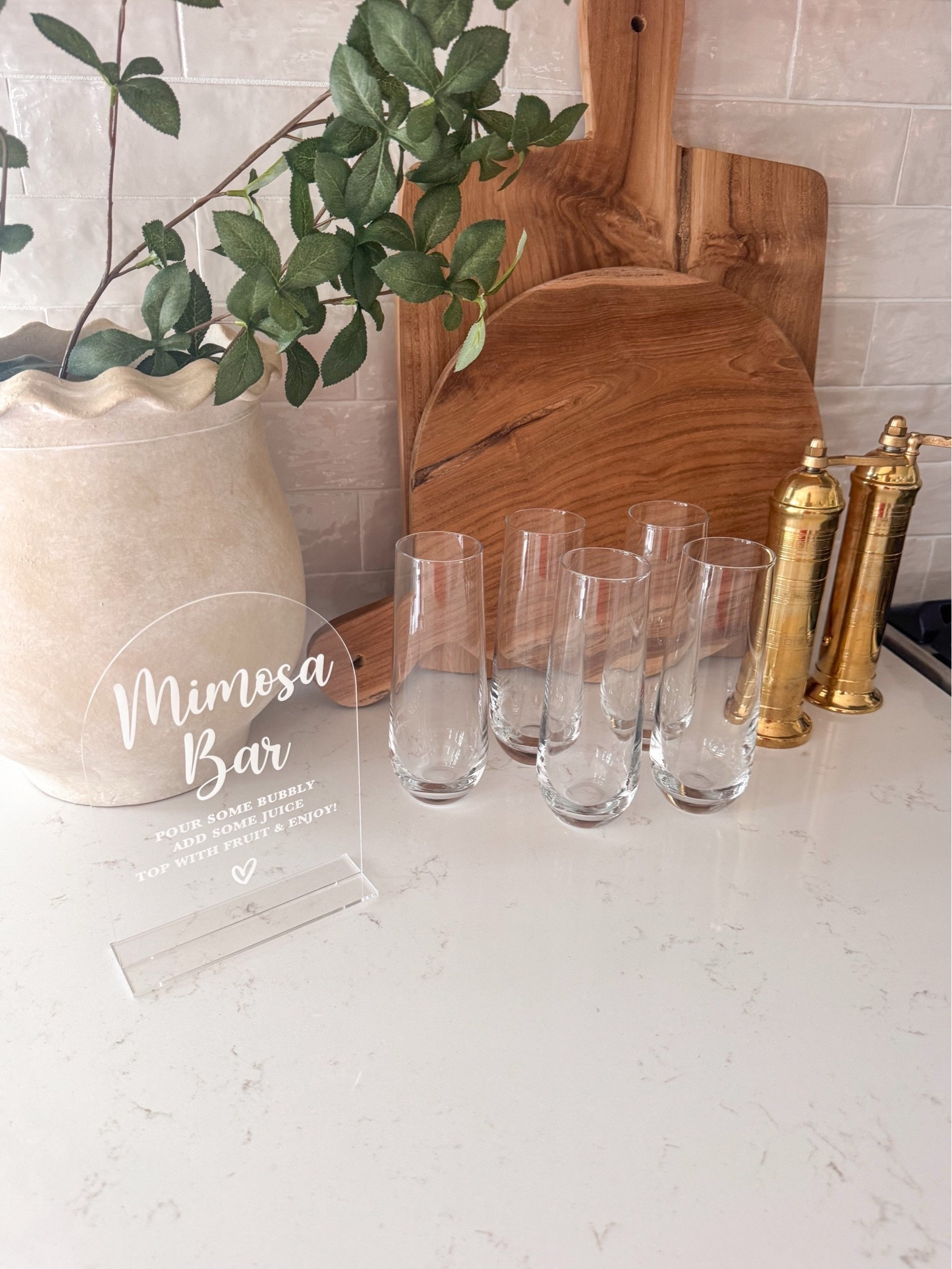 Mimosa bar sign and champagne flutes
#amazon #brunchessentials #mimosabarsign

#LTKHome