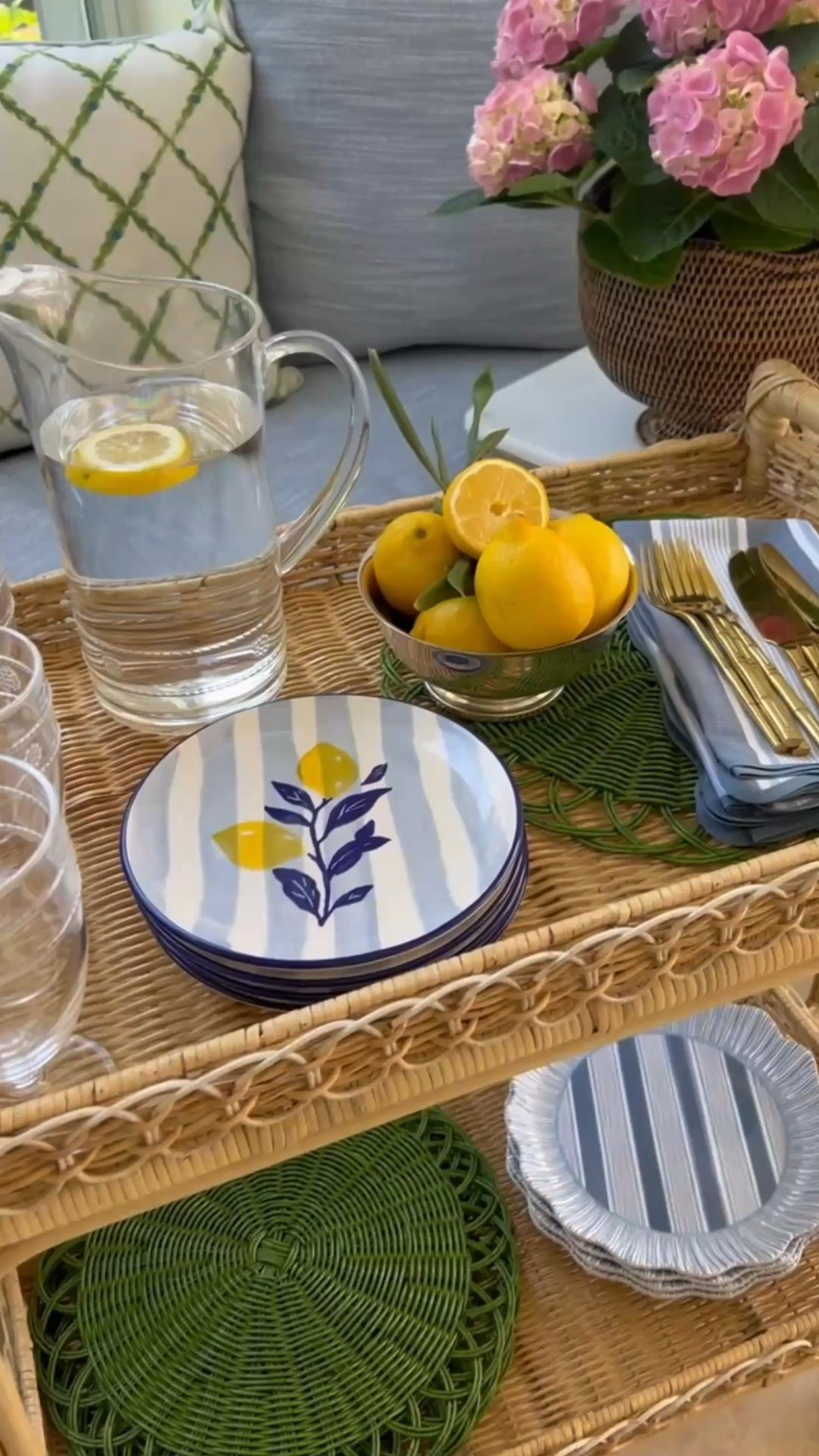 Everything you see here was acquired for our beach house from @perigold. 
Timeless pieces that make entertaining feel elevated, yet so easy—indoors or out.

#perigold #perigoldpartner #juliska @juliska