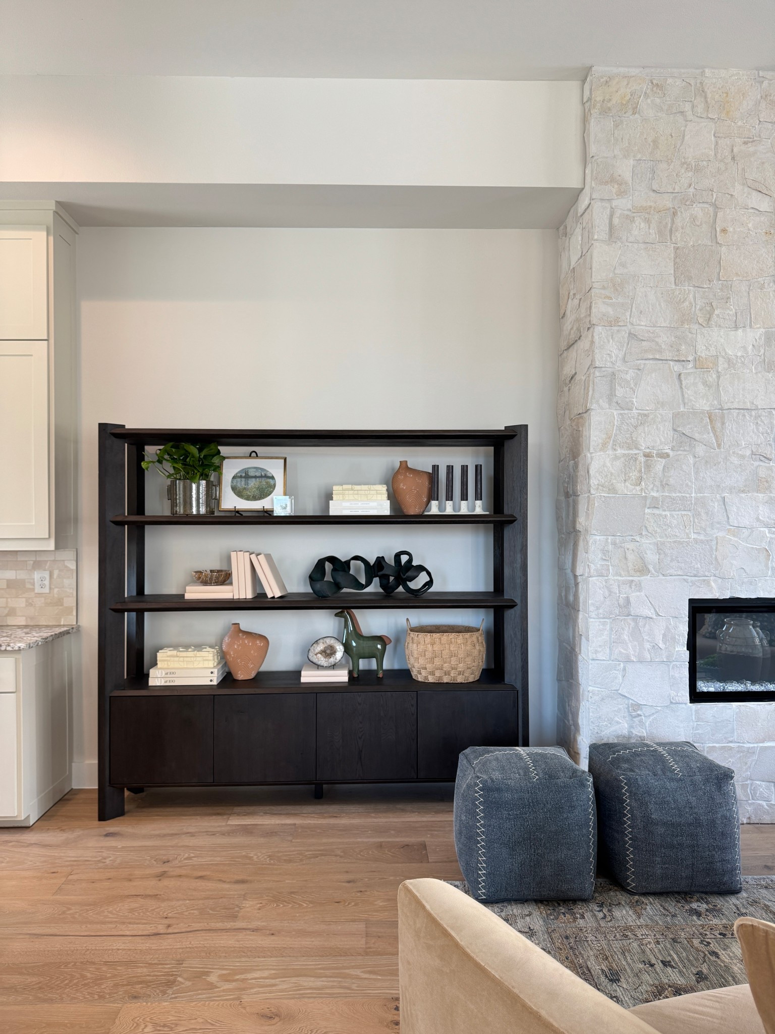 Shop the Brownstone Model bookshelf here! 🛍️

#LTKHome #LTKFindsUnder100 #LTKFamily