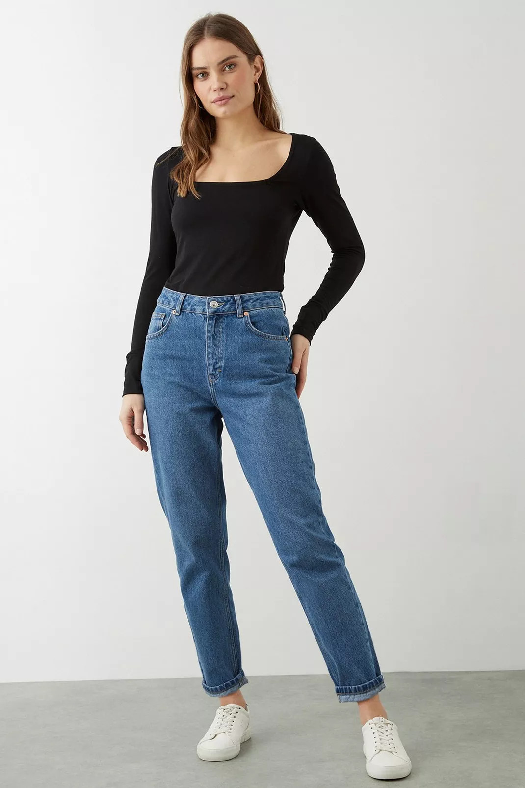 Buy Relaxed Mom Turn Up Jeans for GBP 39.00 | Dorothy Perkins UK | Dorothy Perkins (UK)