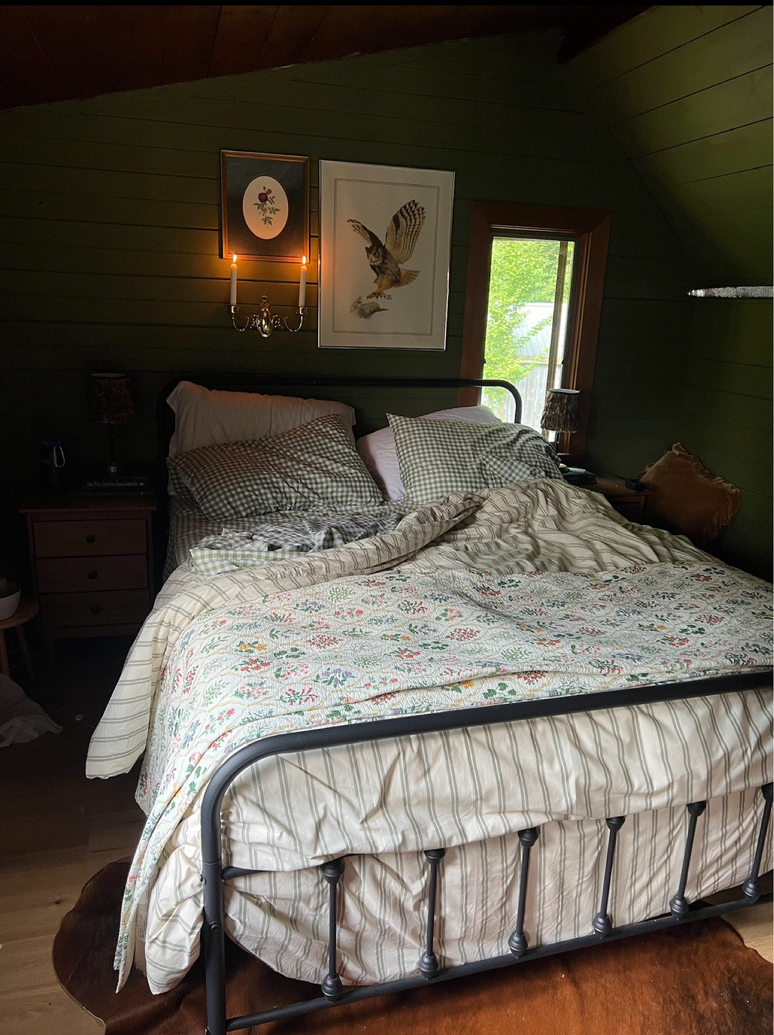 Cozy cabin bedroom 

#LTKHome