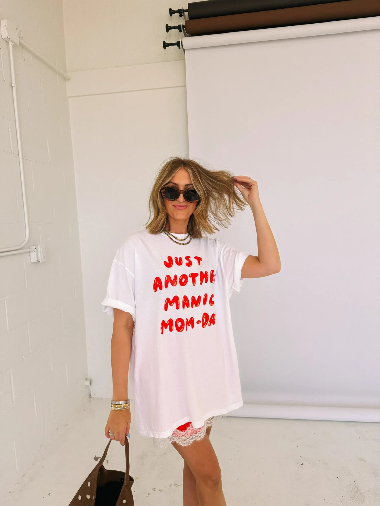 ETTA OG | manic mom-day graphic tee - white | Etta+East