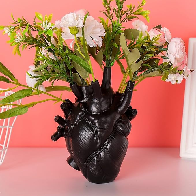 MANMAOHE Black Anatomical Heart Vase Resin Flower Pot Desktop Ornament Heart Shaped Vases for Flo... | Amazon (US)
