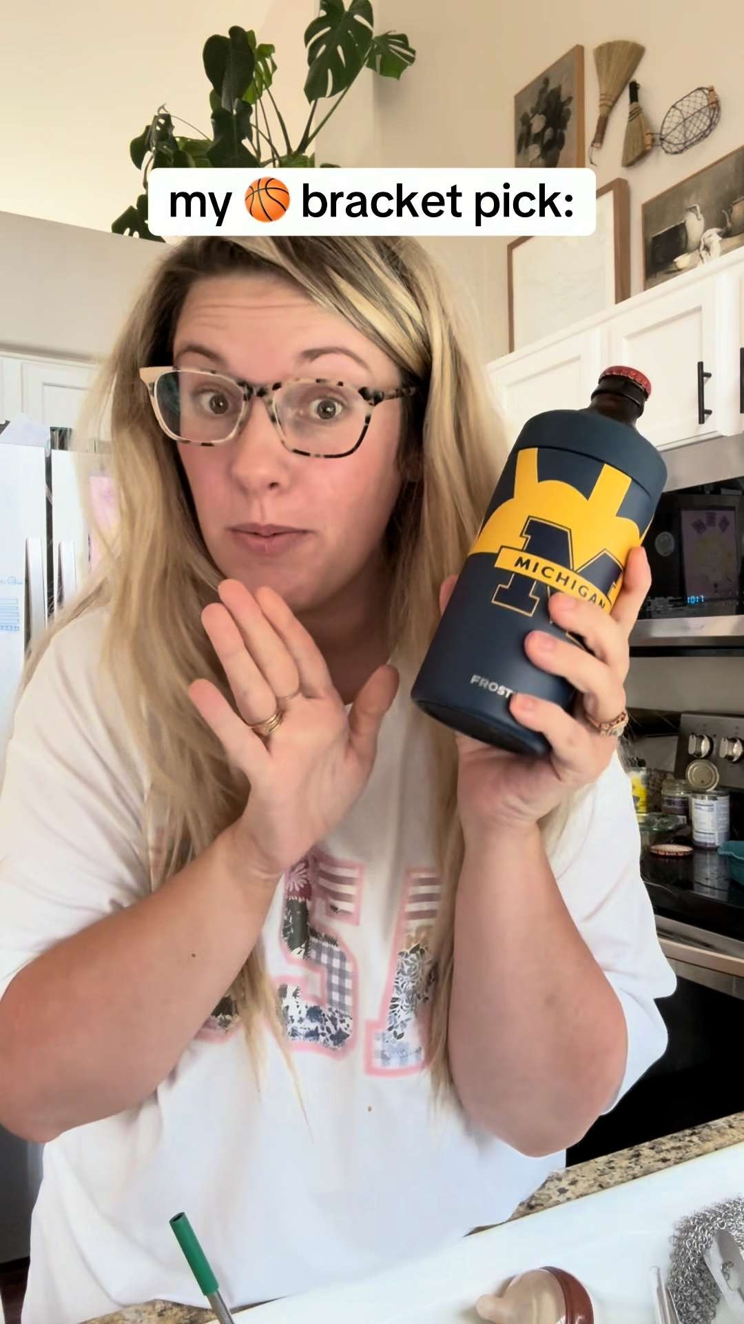 Game day drinks stay cold so much longer with this insulated can cooler, and it fits different cup sizes which makes it easy to grab on the go. It's one of those everyday essentials you'll keep reaching for long after the season ends. 

 #LTKvlog #LTKSaleAlert #LTKTravel