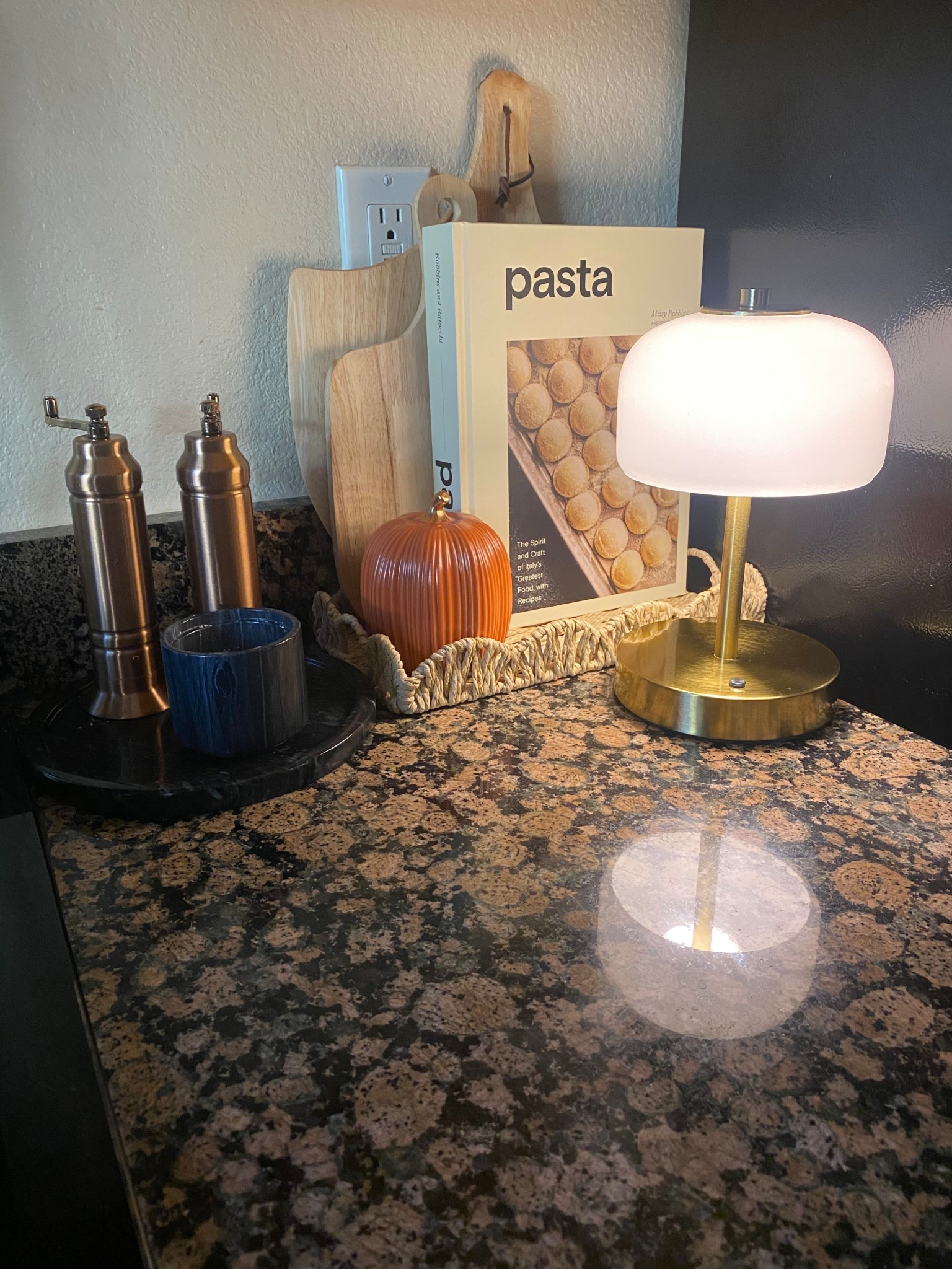 Aesthetic Home Details I’m Loving 

#LTKSeasonal #LTKSaleAlert #LTKHome