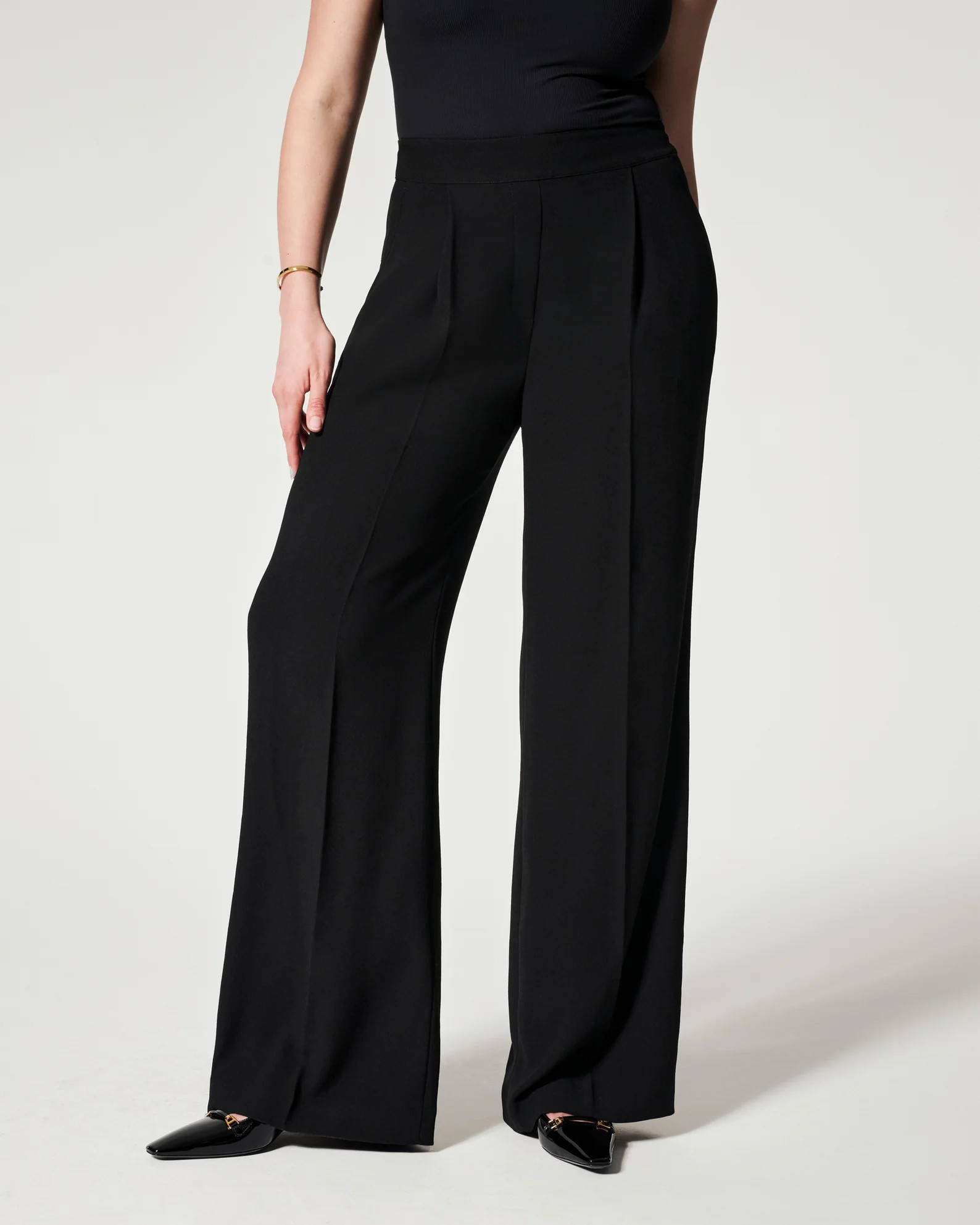 Carefree Crepe Pleated Trouser | Spanx