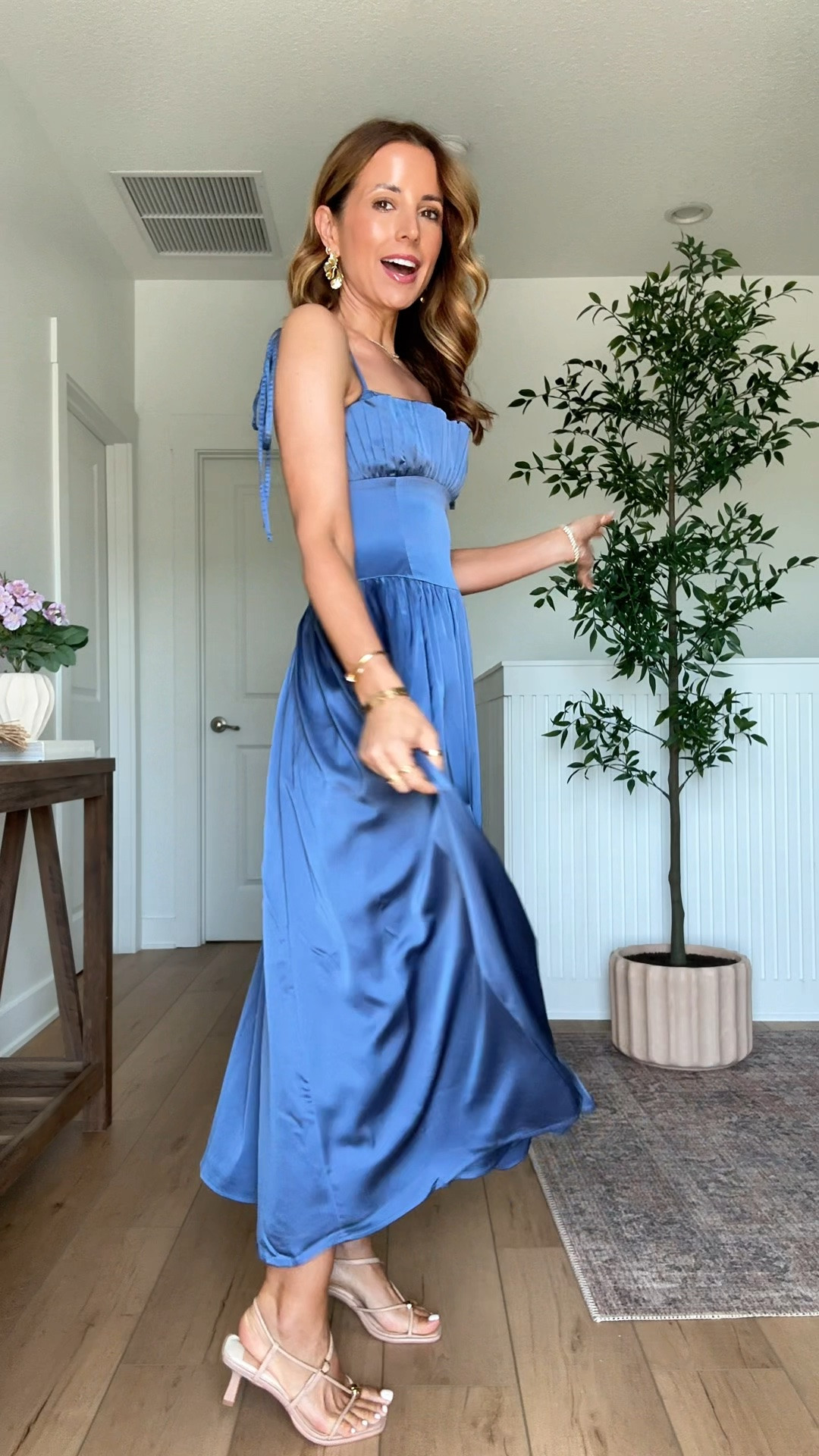 So many gorgeous new summer arrivals @abercrombie and I love that dresses come in petite/regular/tall! This bra-free tie-strap maxi (wearing XXS petite) is the perfect wedding guest + party dress look for summer and early fall🤩💃🏻 summer wedding guest. Fall wedding guest. Cocktail dress. #abercrombiepartner

#LTKWedding #LTKTravel #LTKootd