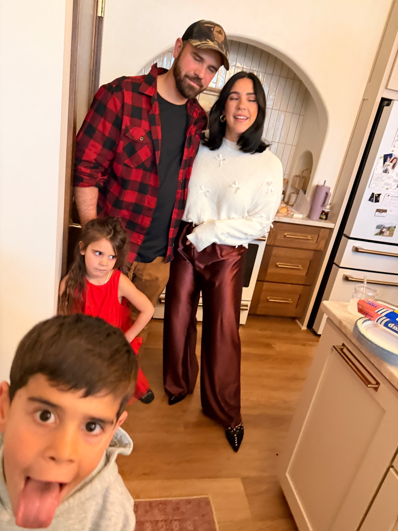 Holiday look! Size L :) 

#LTKSeasonal #LTKHoliday #LTKMidsize