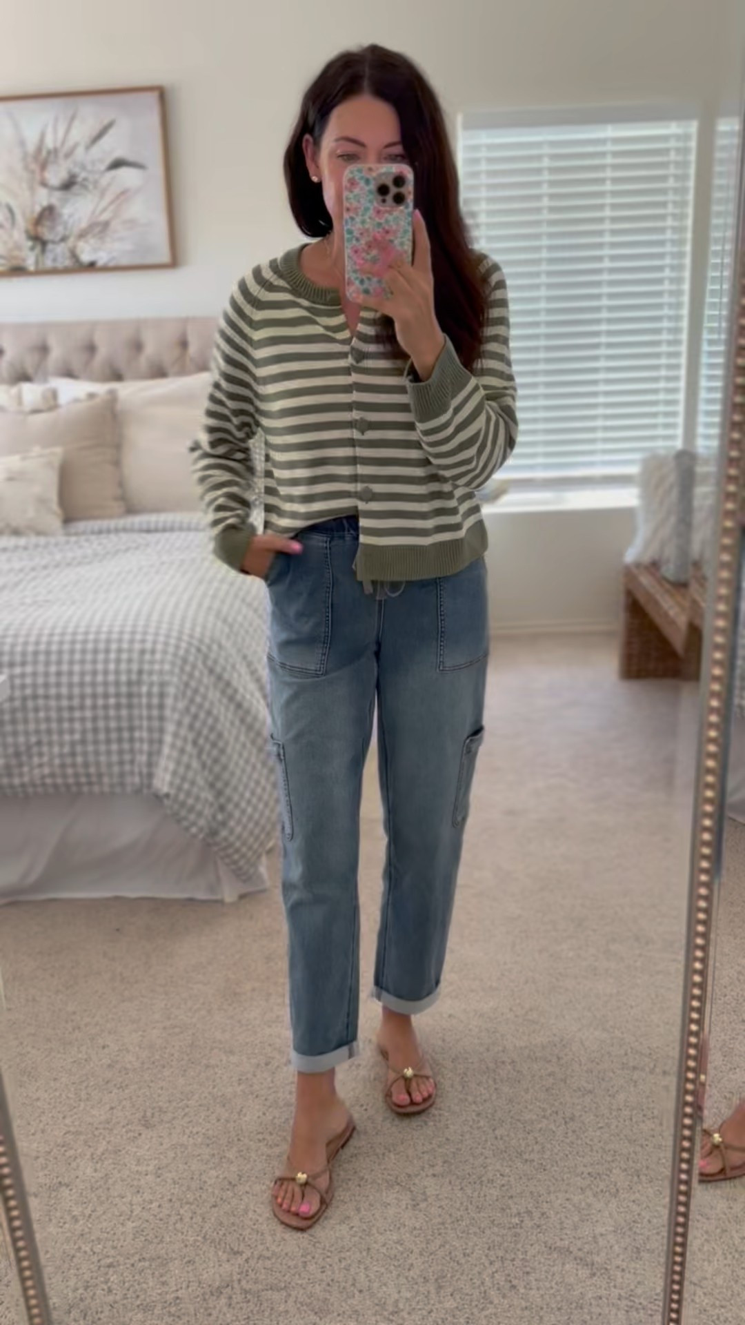 Kohls pull on jeans back on sale, 20% off🙌🏼 code: FAMILY20 makes them only $31!! As comfy as sweats, but so cute!
•wearing a small regular, between sizes go down
•large sweater

#LTKSeasonal #LTKSaleAlert #LTKFindsUnder50