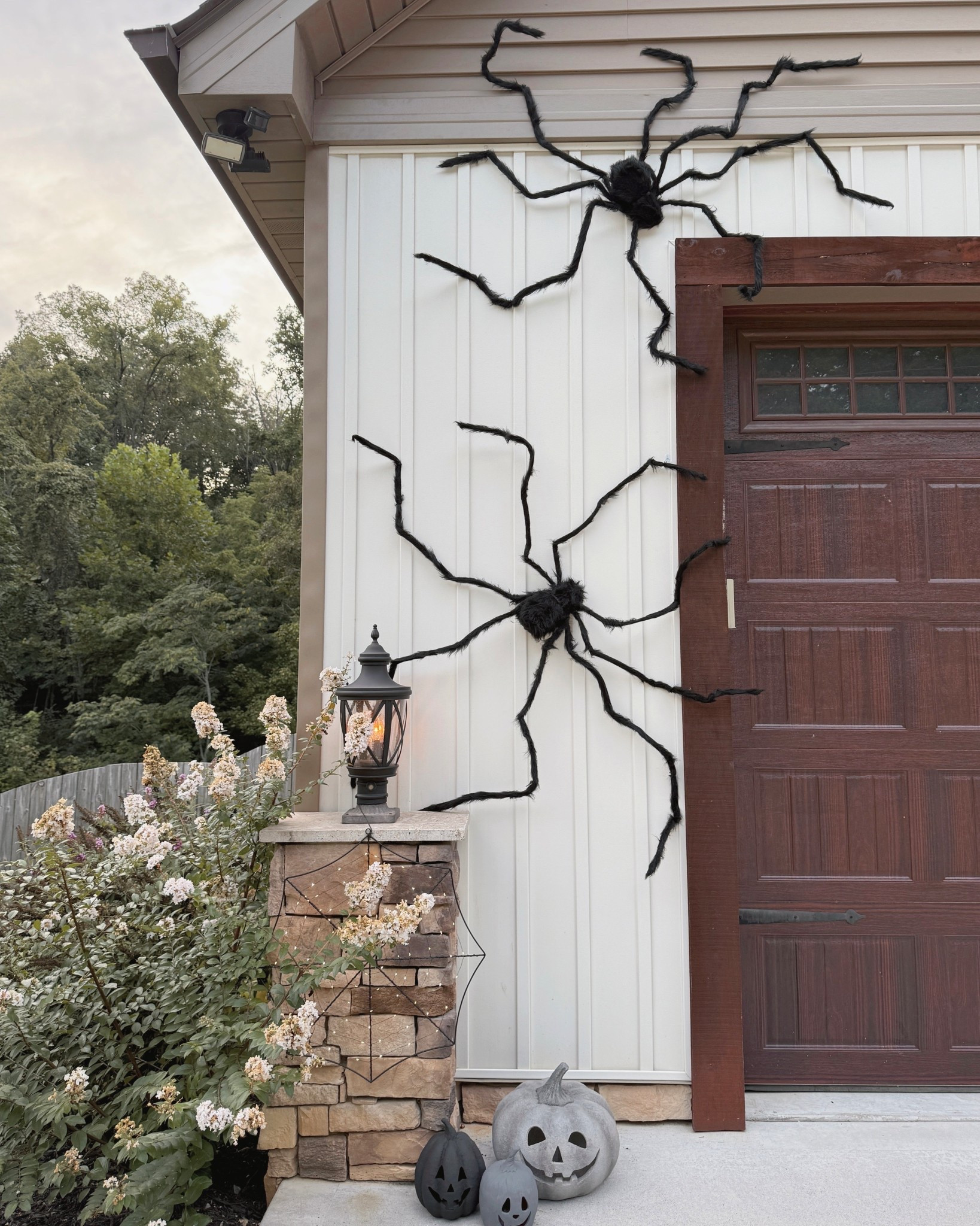 These giant spiders make a HUGE impact on my outdoor Halloween decor for less than $15 a piece!slid

#LTKHalloween #LTKSeasonal #LTKFindsUnder50