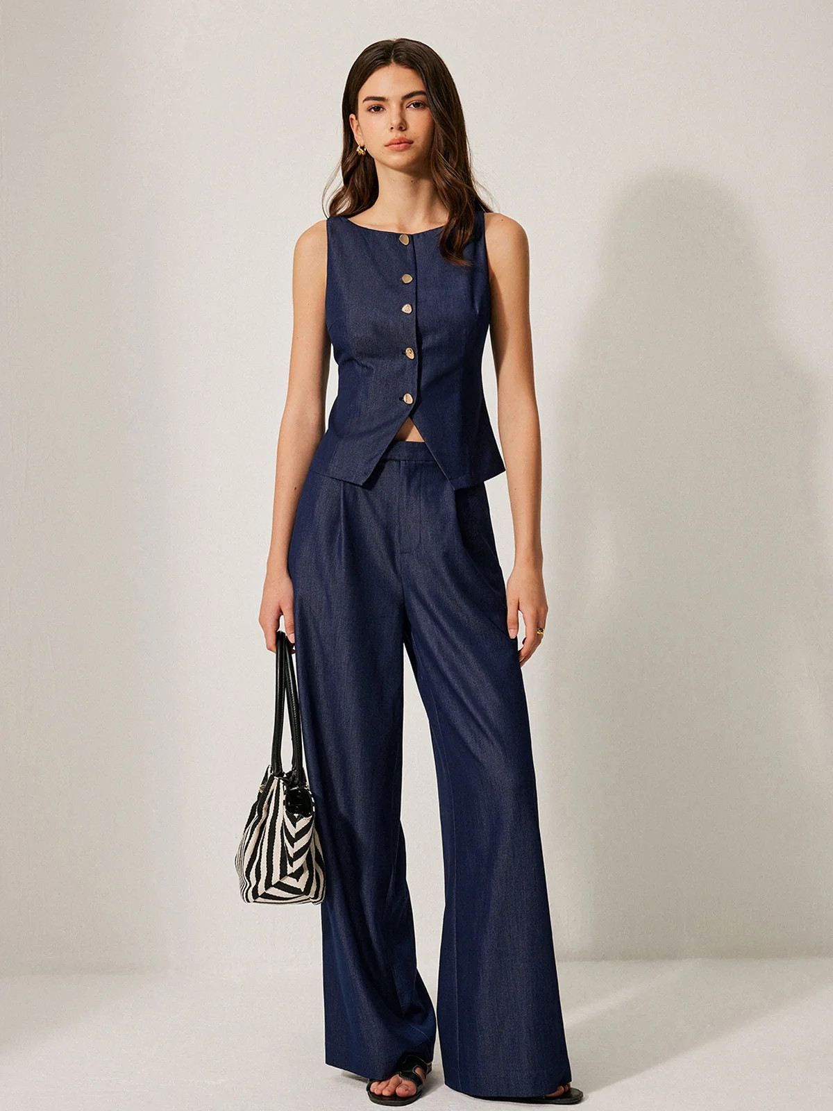 Mid-Waist Pocket Detail Pants | Commense