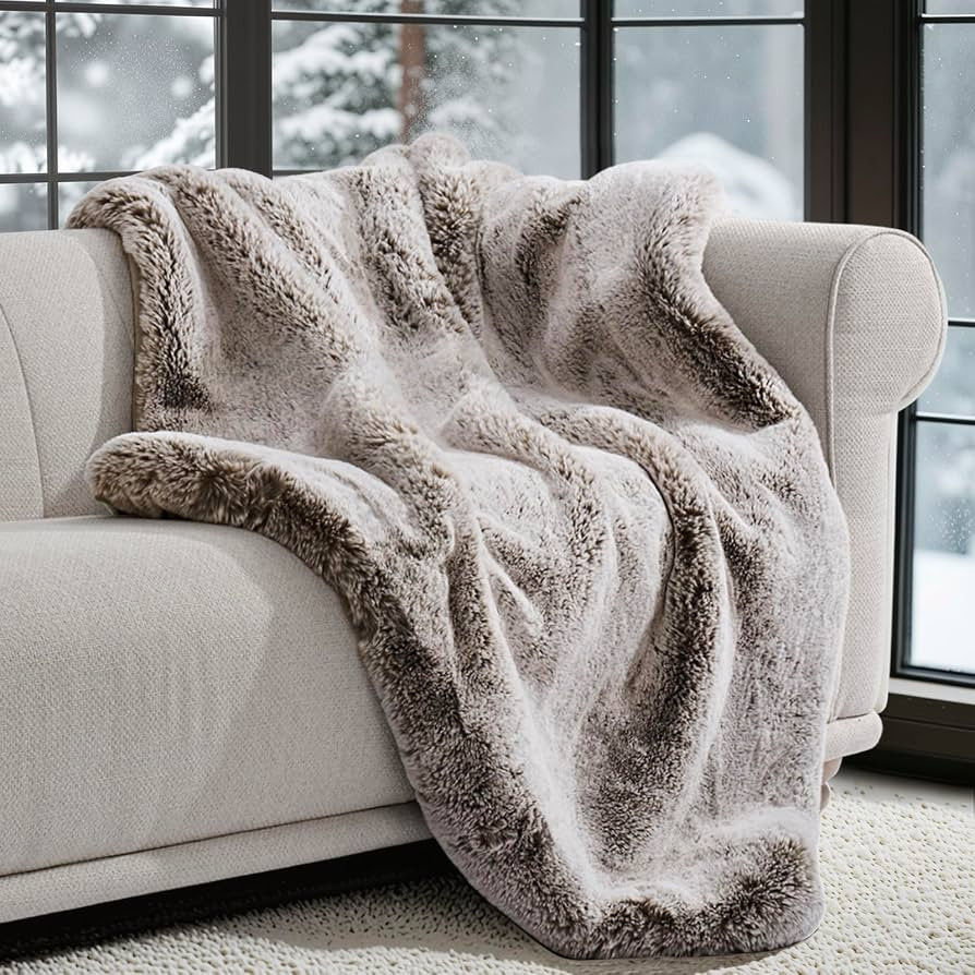 EVERGRACEHOME Faux Chinchilla Fur Throw Blanket, 50"x60", Champagne Fawn | Amazon (US)