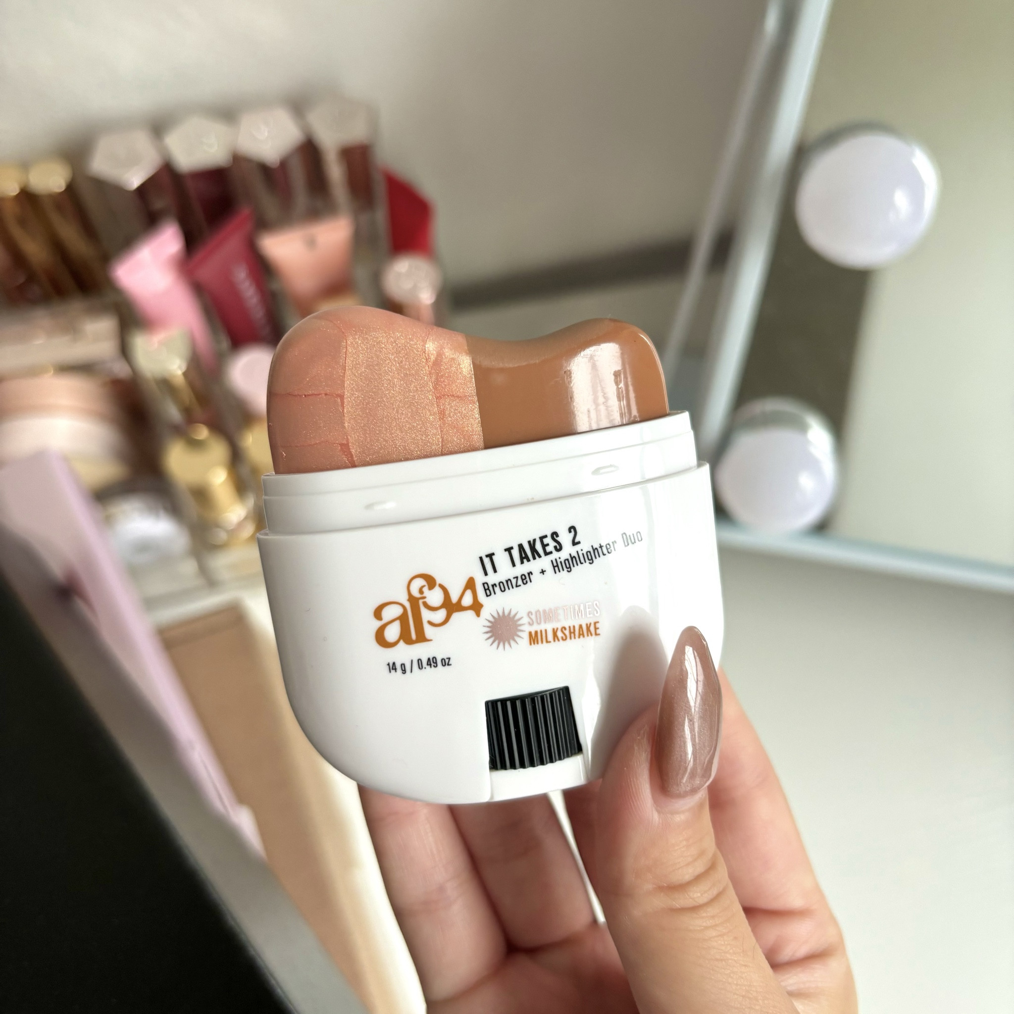 Bronzer highlighter duo for summer ☀️

Cream bronzer . Cream highlighter . Bronzer . Highlighter . 2-in-1 makeup . Easy makeup . Bronze makeup . AF94 . Affordable makeup . Travel friendly makeup 

#LTKTravel #LTKBeauty #LTKSeasonal
