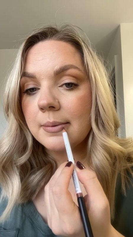 Got a new lip combo for us! This make up by Mario liner goes on so smoothly, and is part of the Sephora sale! Follow
It up with this super affordable elf lip oil, and you have one amazing Lippie!



#LTKxelfCosmetics #LTKBeauty #LTKFindsUnder50