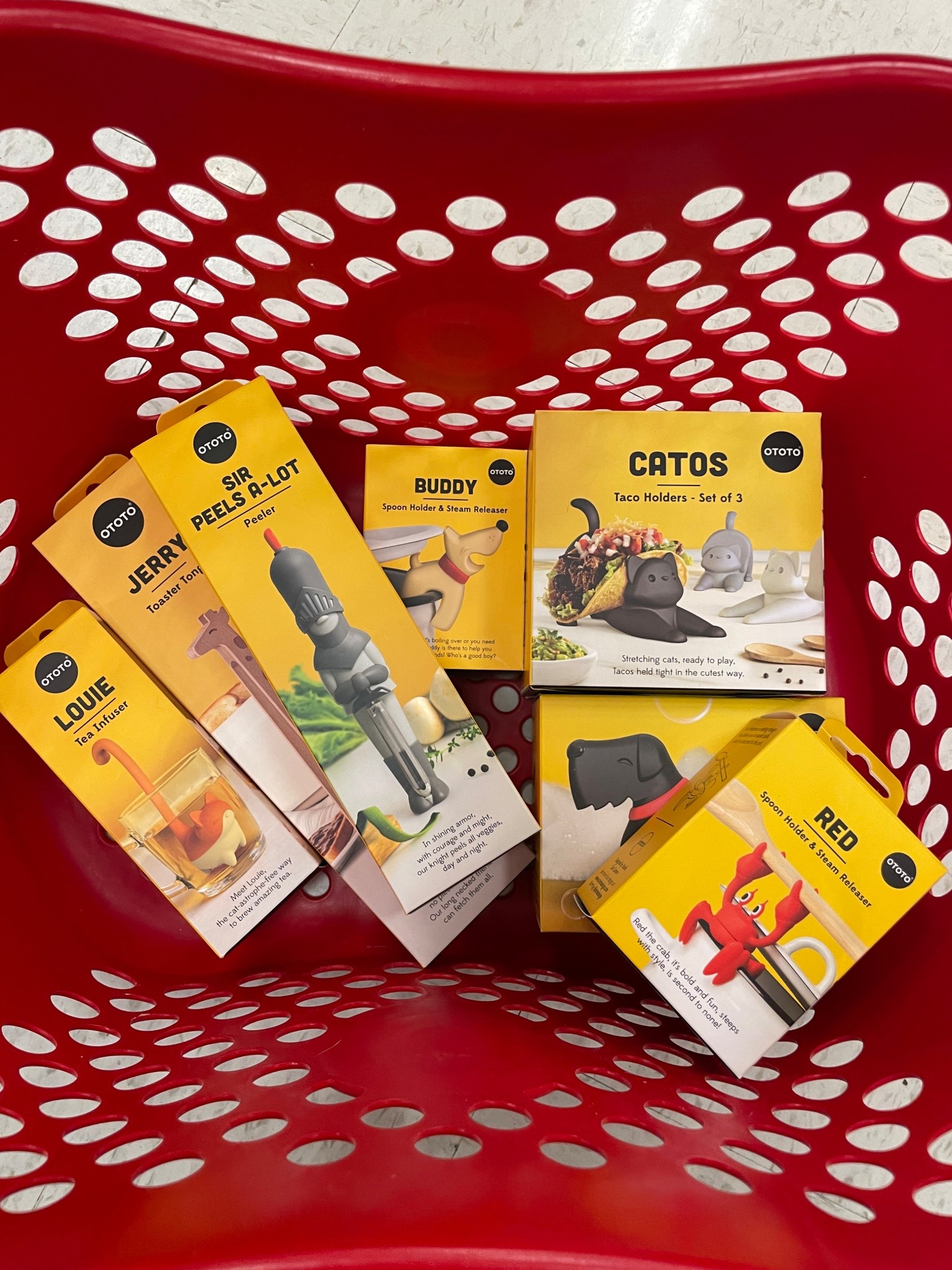 Spark joy this holiday season with @ototodesign new Holiday Atilier collection available @target #sponsored These quirky gadgets are perfect as stocking stuffers or for gift exchanges. They combine fun and function in practical items that add delight to everyday tasks. Like with the giraffe toaster tongs, each item is sure to spark joy. The dracowave microwave cleaner makes cleaning fun and easy. Plus everything is $20 or less making OTOTO products an affordable option. Look for the entire line at Target, Target.com or shop now though link in bio 
#ototo #ototoholidayatelier #target #ototoholiday2025 #targetfinds #foodie #newattarget #holiday 

#LTKHoliday #LTKGiftGuide #LTKfoodie