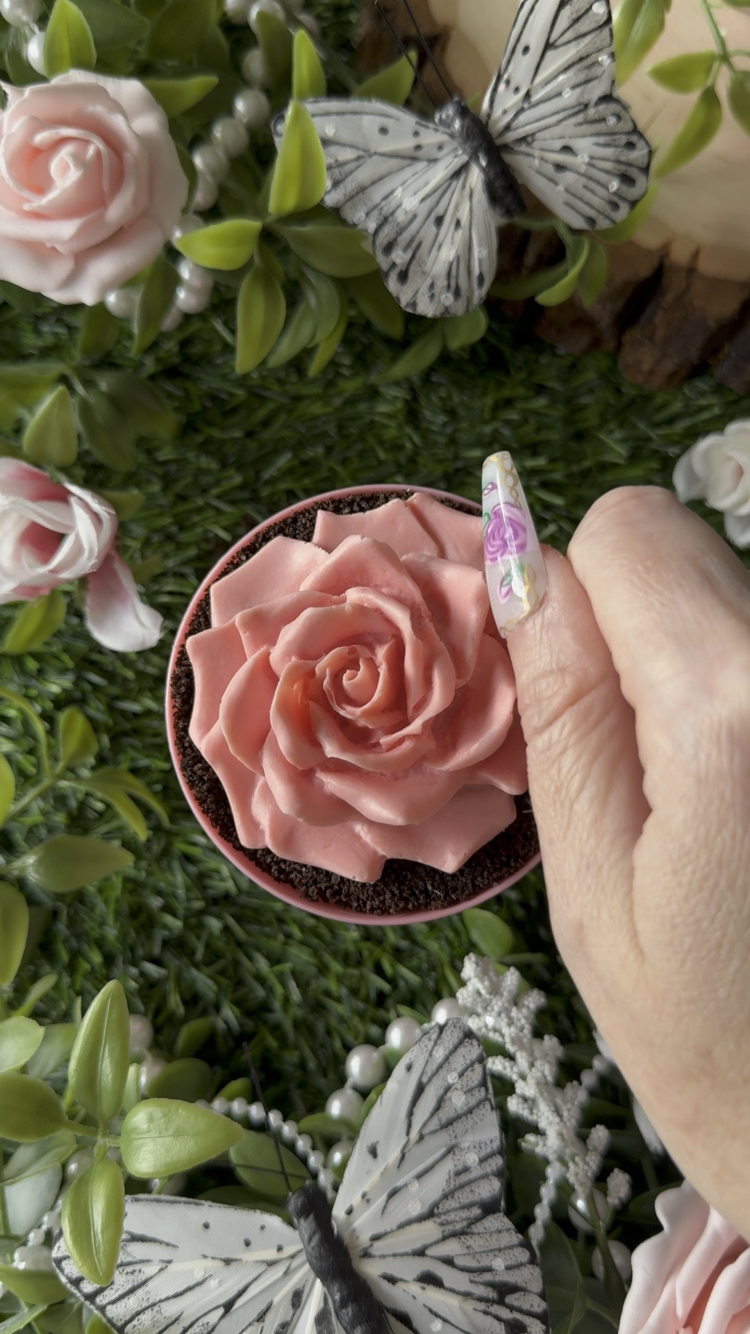These pink rose dirt cakes would make a fun treat for a Valentine’s Day party! 

#LTKSeasonal #LTKParties