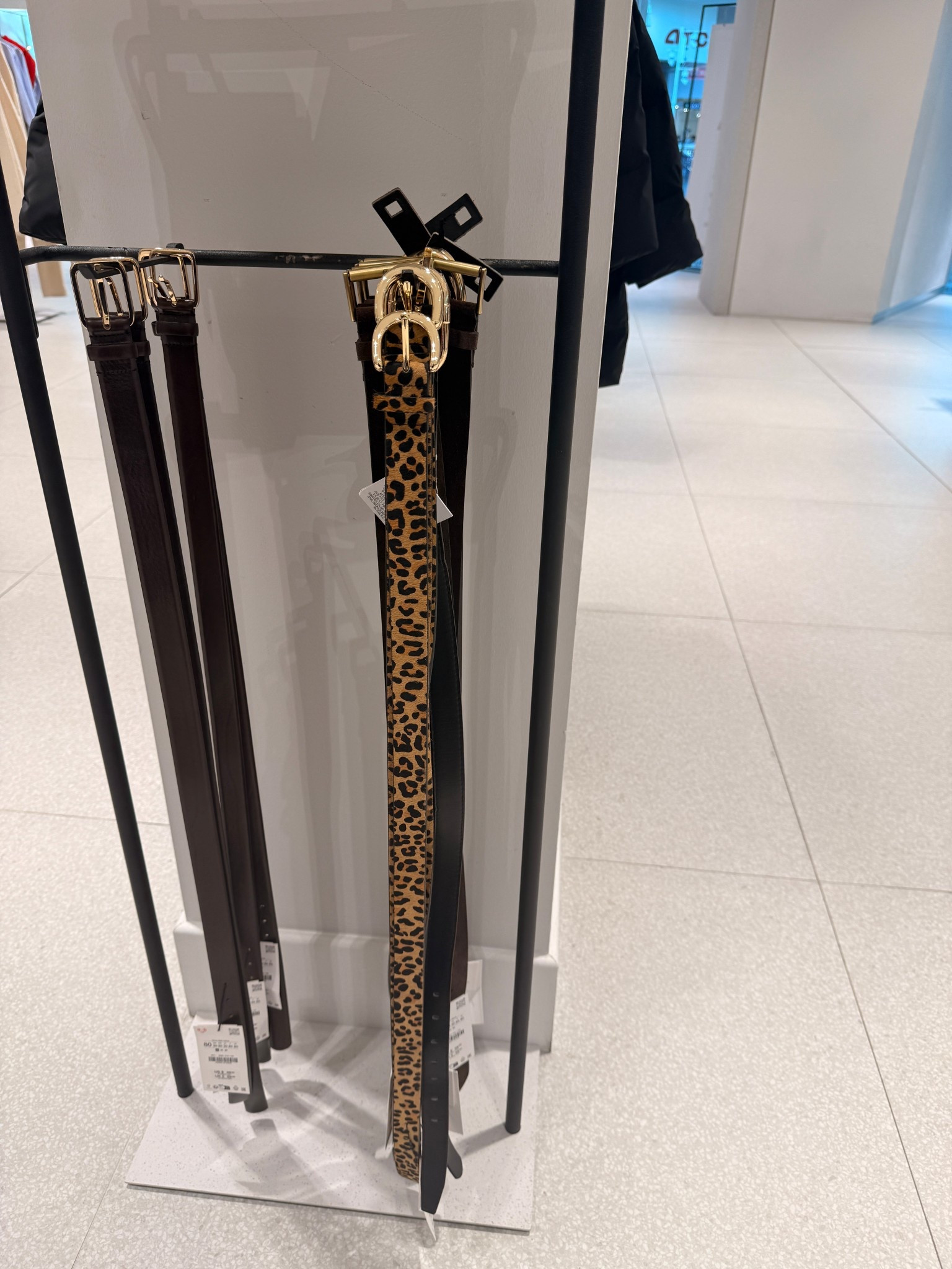 animal print belt find! Perfect for adding a pop-up detail/color to outfits

#LTKootd