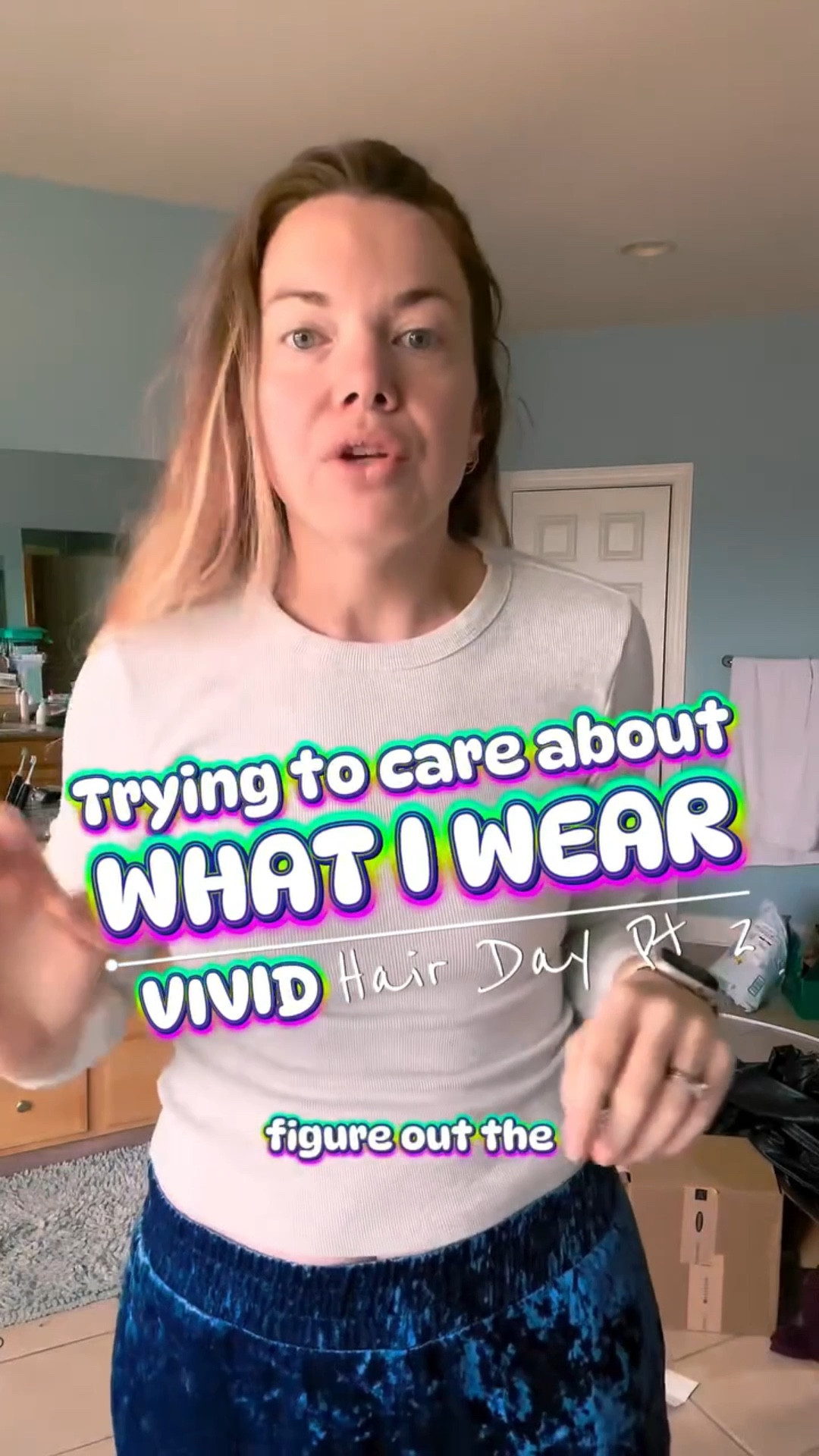 HAIR REVEAL! 🎉🤩🧑🏻‍🎤 Chelsea @vaingloryhairstudio crushed this so hard! Forever obsessed with this way to express myself and thankful I finally stopped giving a fuck what ppl thought four years ago and did my hair for me! Guess how long it took! Who wants to see the process??

#grwm #hairday #vividhair #greenhairdontcare #expressyourself