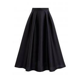 Sleek Side Pockets Pleated A-Line Midi Skirt in Black | Chicwish