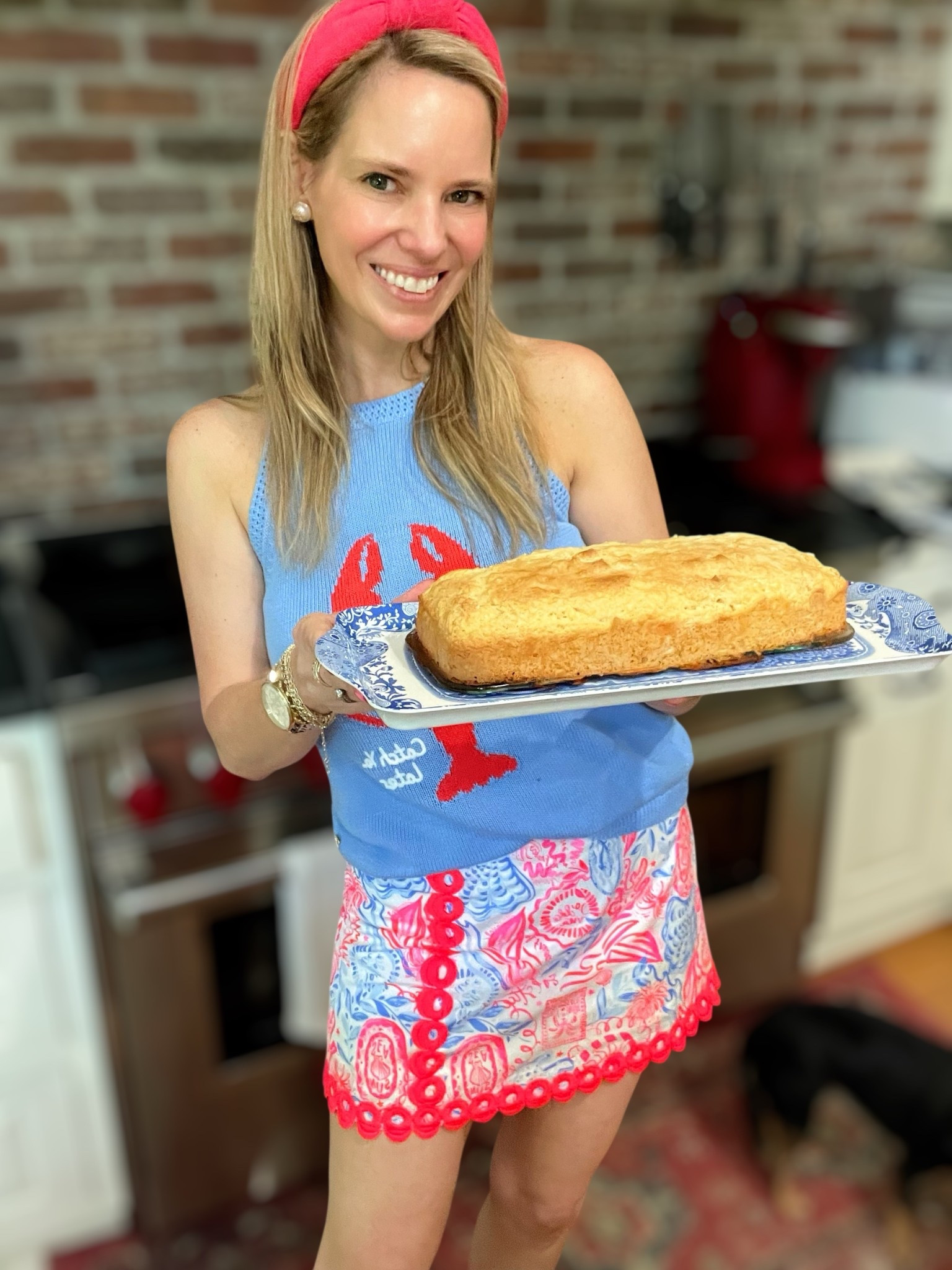 2-Ingredient Ice Cream Bread
This sweet little baking hack is almost too easy—just 2 ingredients and no mixer required! Perfect for brunch, an afternoon treat, or a fun baking project with kids!

What you need:
	•	2 cups of softened ice cream (any flavor!) I used peaches & cream
	•	1.5 cups of self-rising flour

How to make it:
	1.	Let your ice cream sit out until soft and melty—not liquid, just scoopable and smooth!
	2.	Mix together with self-rising flour until fully combined.
	3.	Pour into a greased loaf pan.
	4.	Bake at 350°F for 35-40 minutes, or until a toothpick comes out clean!

That’s it! You’ll get a soft, cake-like bread that’s lightly sweet and totally customizable. I used [insert your flavor here], but imagine the possibilities—cookies & cream, strawberry, or even mint chip!

Linked everything you need in my LTK—from the cute mixing bowls and loaf pan to my kitchen faves!
Tap to shop & save for later

#icecreambread #easyrecipes #kitchenfinds #bakinghack #ltkhome #ltkrecipe #ltkunder50 #kitchenstyle
#LTKcooking #homemadegoodness

Use code PREPPYREBEL for 10% off Melinda Maria jewelry!


#LTKHome #LTKFindsUnder100 #LTKFindsUnder50