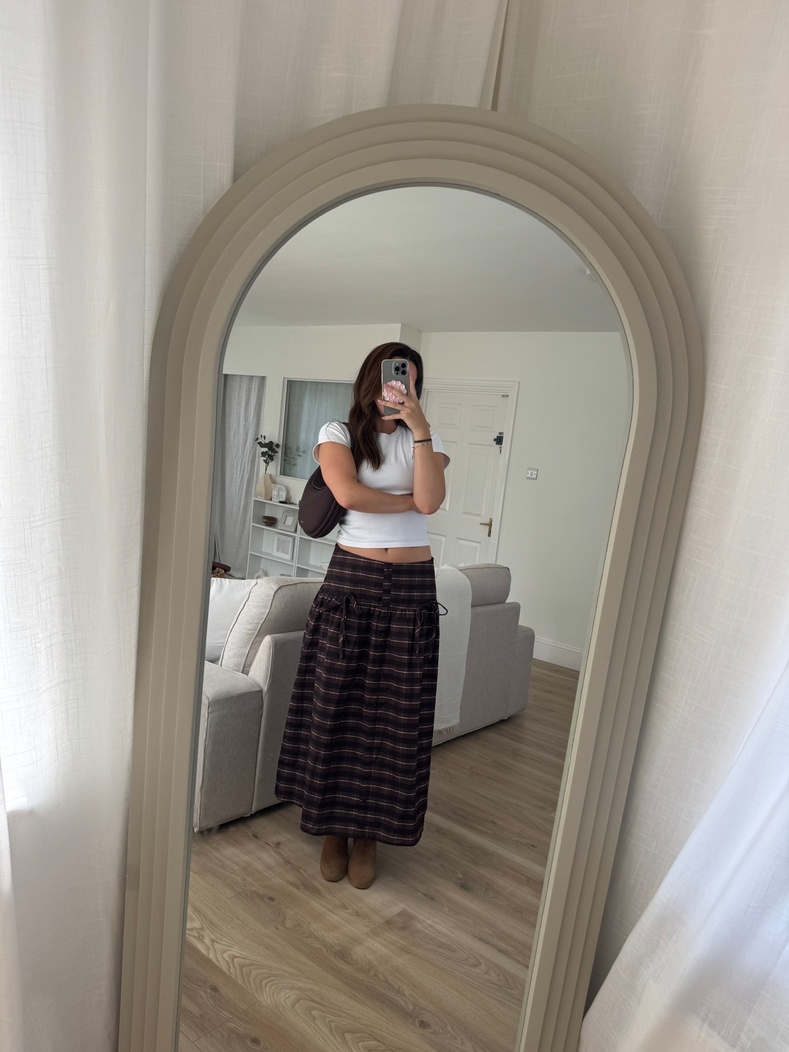 This @peppermayo low rise skirt is out of my comfort zone but with a mid waist baby tee from @cottonon_uk, it’s the perfect blend of ‘a bit of skin’. I thought I’d add my tan suede boots too - had them years and they still come out every autumn! 

Autumn outfit ideas / summer style inspo / uk fashion / get dressed with me / summer autumn transitional style