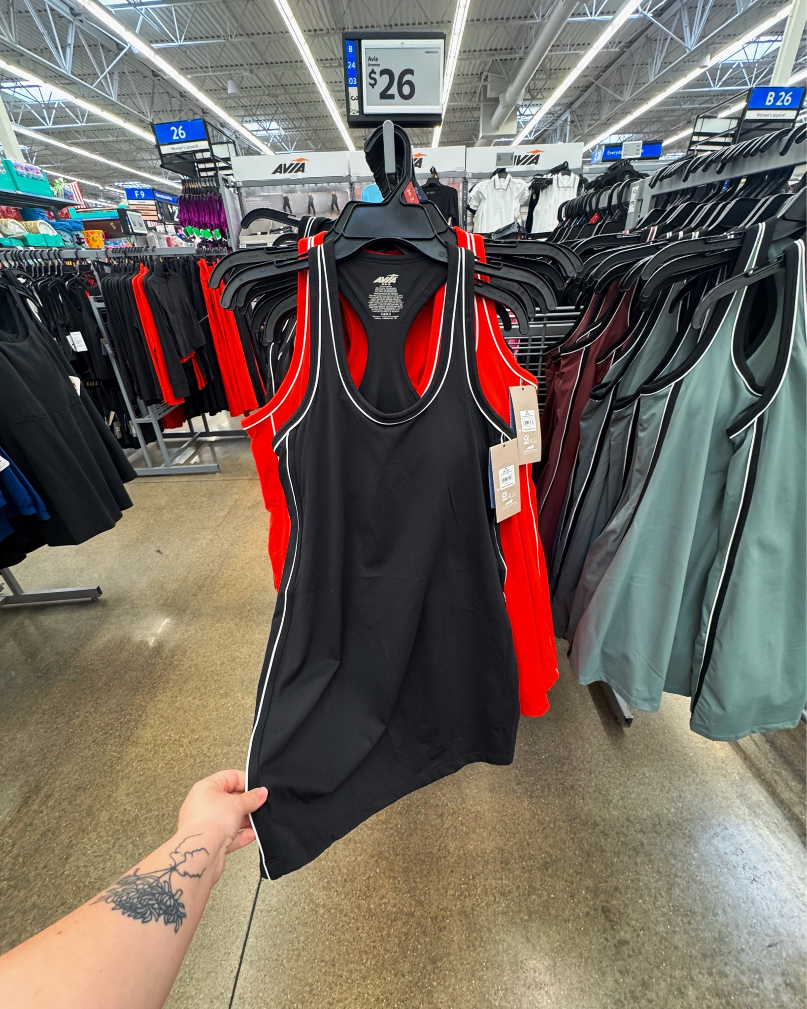 Running errands but make it cute 🖤 these Walmart active dresses are my go-to lately… comfy, flattering, and won’t break the bank 🙌🏼