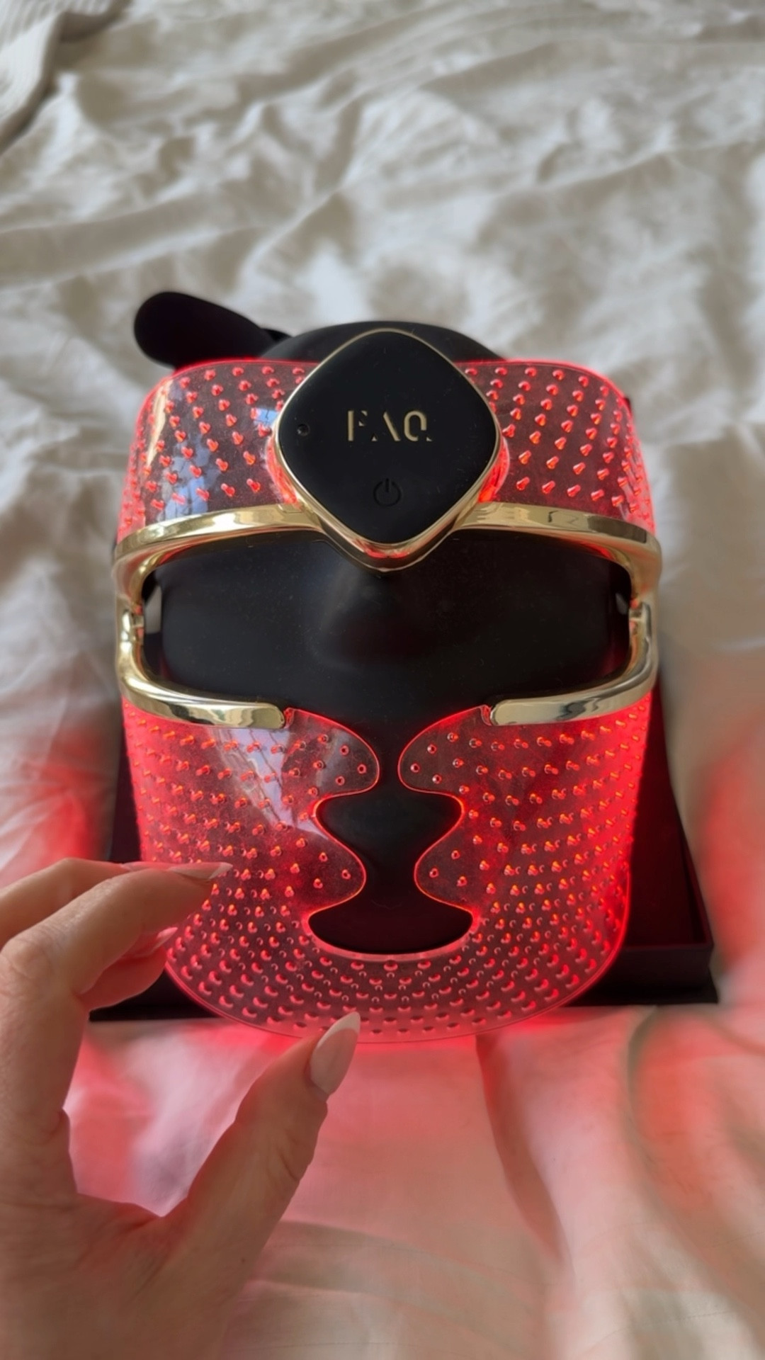 Luxury red light mask 

30% off with code EMILYL30

#LTKAprilSpotlight #LTKbeauty #LTKuk