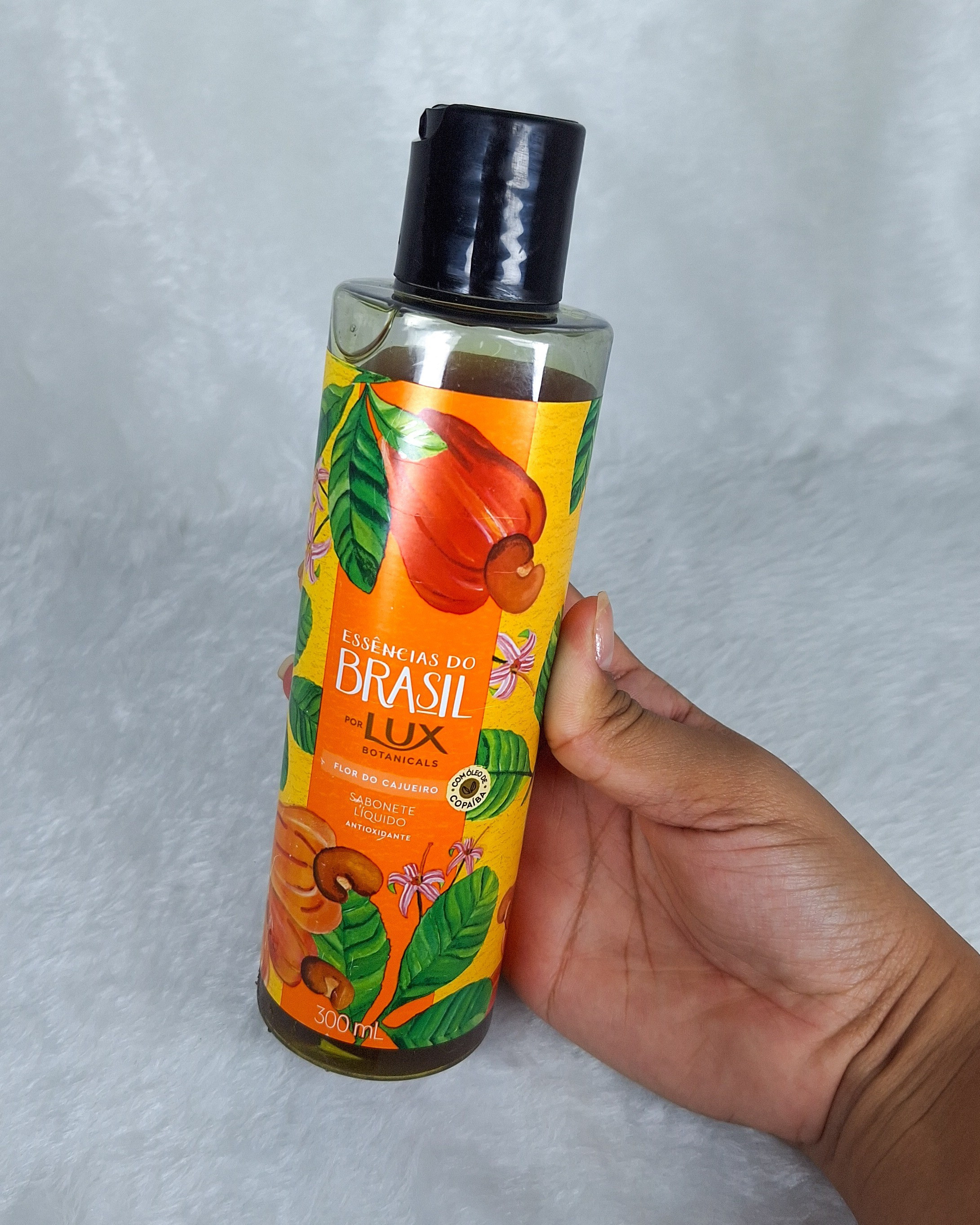 Para o momento banho Premium com Sabone Líquido linha Essências do Brasil por Lux Botanicals ✨️Flor do Cajueiro com óleo de copaíba.Esse sabonete líquido deixa a pele muito cheirosa, limpa bem e deixa hidratada, e é antioxidante

#LTKbrasil #LTKbeleza #LTKguiadepresente