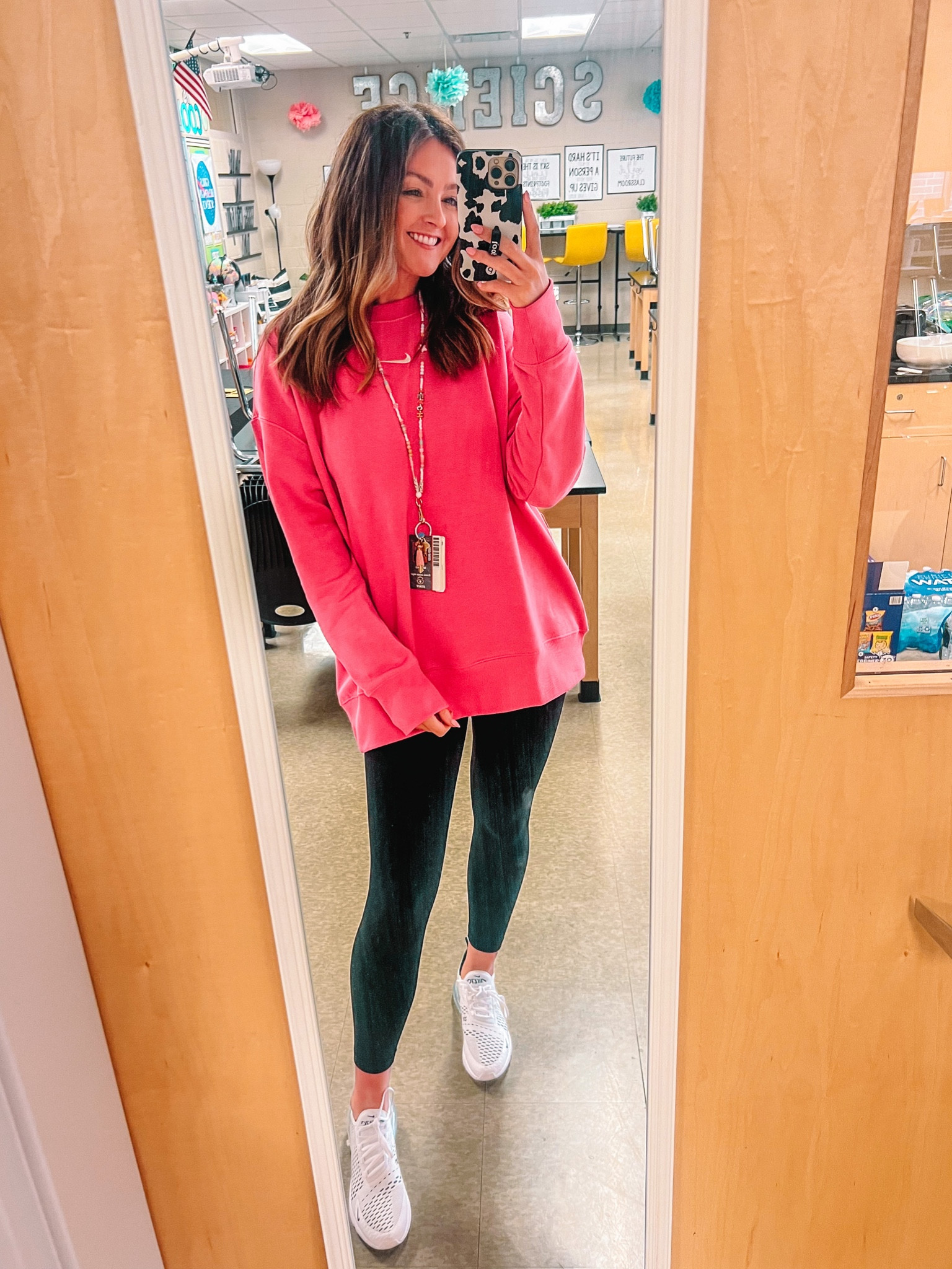 Nike oversized sweatshirt in Large!