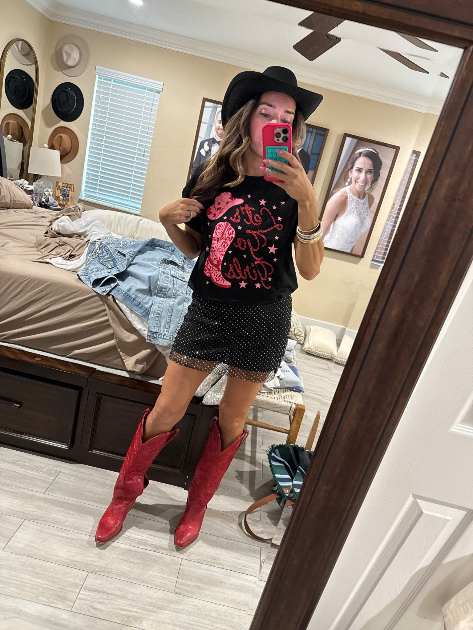 Shania Twain concert outfit
.
Country concert idea!
.
Skirt is from Marshall’s but linking others that are similar 

#LTKFindsUnder100 #LTKStyleTip #LTKFindsUnder50