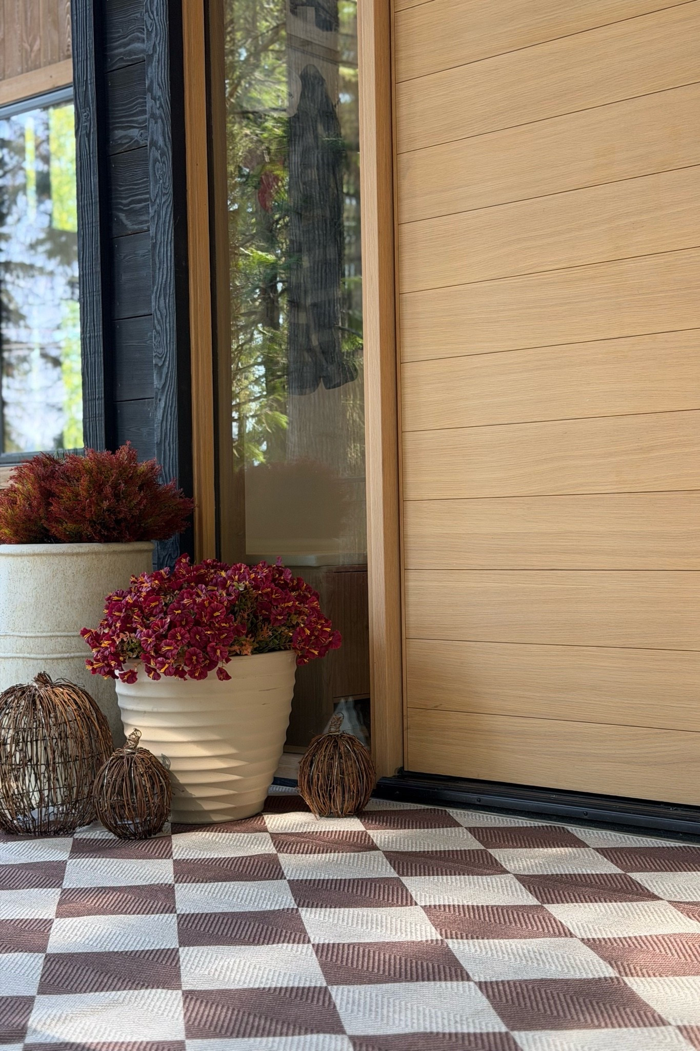 Fall front porch styling at the cabin!🤎

#LTKSeasonal #LTKHome