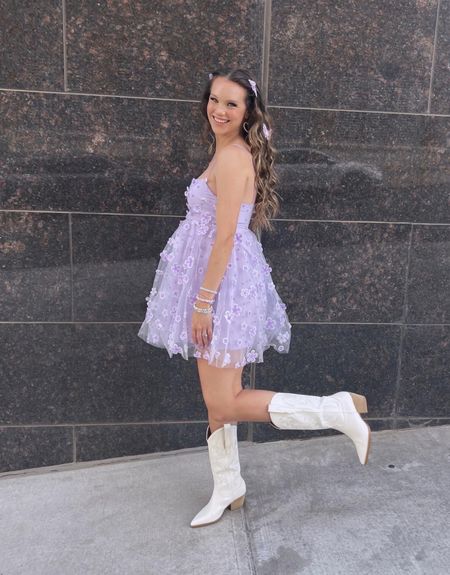 Taylor Swift was unreal!! Best night ever! And this purple/lavender/flower dress was the perfect dress for this perfect night! Under $25 🤩 

I’m currently 22 weeks pregnant and wearing a size medium :))

#LTKunder50 #LTKbump #LTKSeasonal