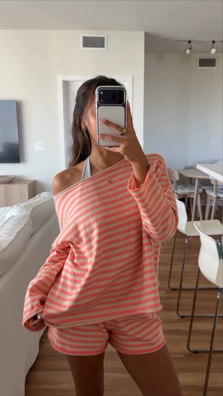 brb getting all the colors 🍑🐠 

#aerie #shopping #shoppinghaul #matchingset #stripes