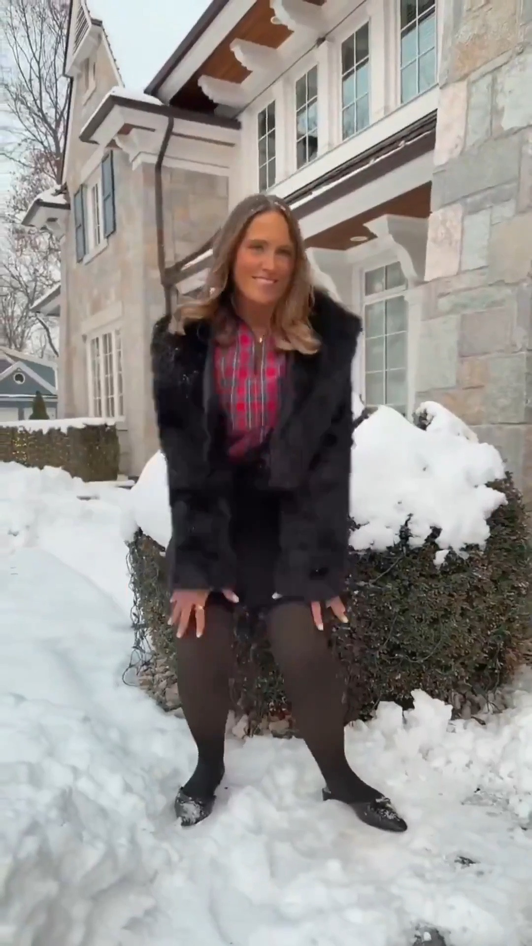 You do not have to pack away your skirts and dresses this year. These fleece leggings make it easy to stay warm while still wearing the pieces you love. You can grab them on Amazon for under $30 and keep your winter outfits feeling fun and wearable.

#LTKSeasonal #LTKOver40 #LTKMidsize