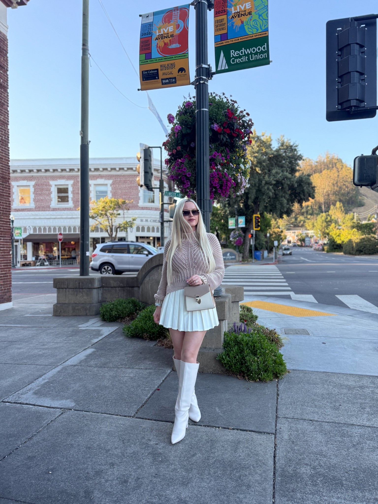 This handbag from Aspinal of London is still on sale for Cyber Week! It’s so cute and goes with almost every outfit 🤍