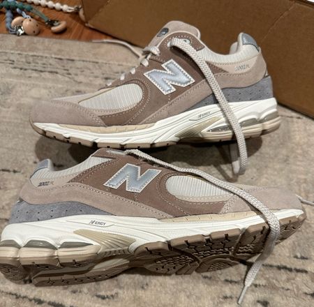 These new balances are my go to fall is shoe. They’re neutral and so cute and we’ll go with literally everything.🙌🏾

#LTKxMadewell #LTKshoecrush #LTKstyletip