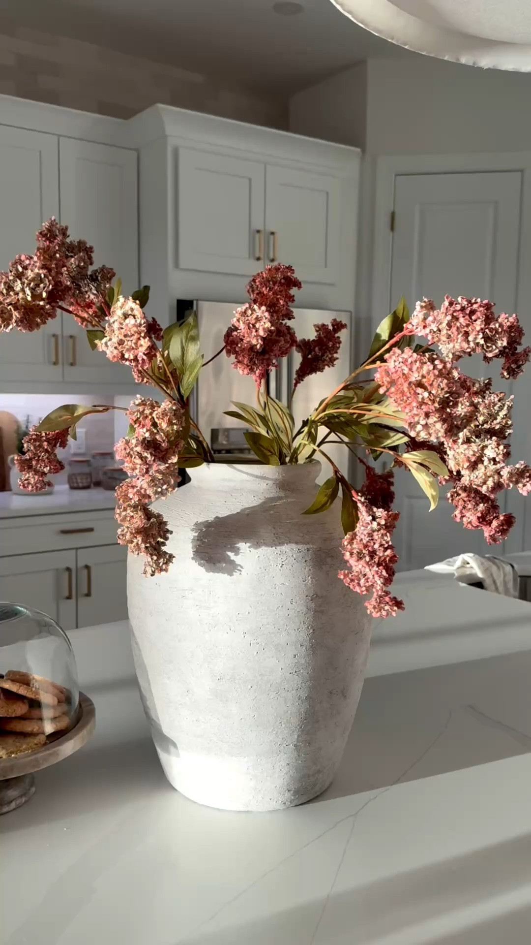 These stems are so beautiful… I can’t wait for all things fall…… who else is excited? 🤎

Fall stems, fall decor, floral stems, home decor, fall decorating, kitchen decor, floral arrangement 


#falldecor #fallstems #flowers #kitchendecor #homeinspo #michaels

#LTKSeasonal #LTKHome