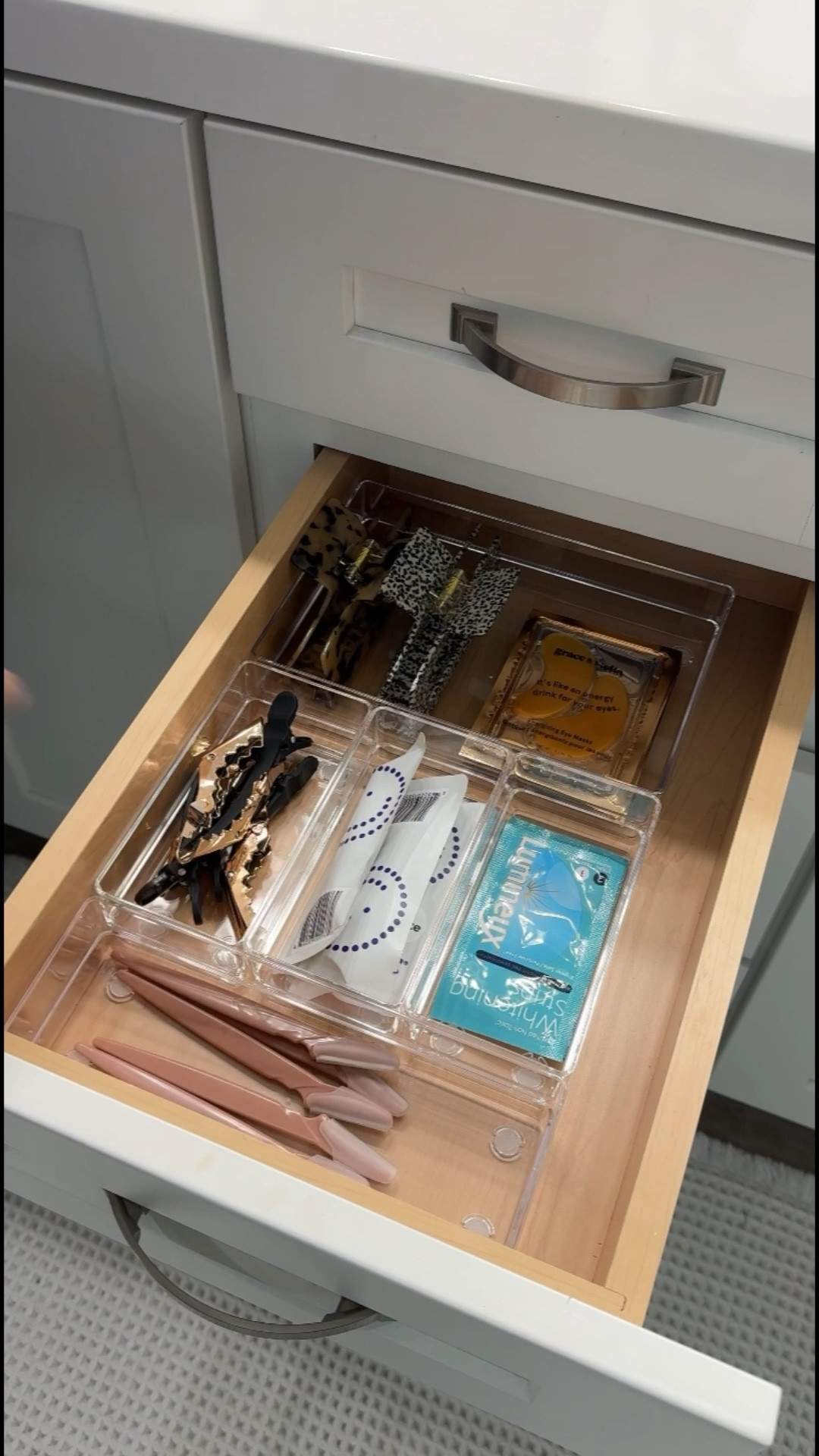 Bathroom drawer organization. 