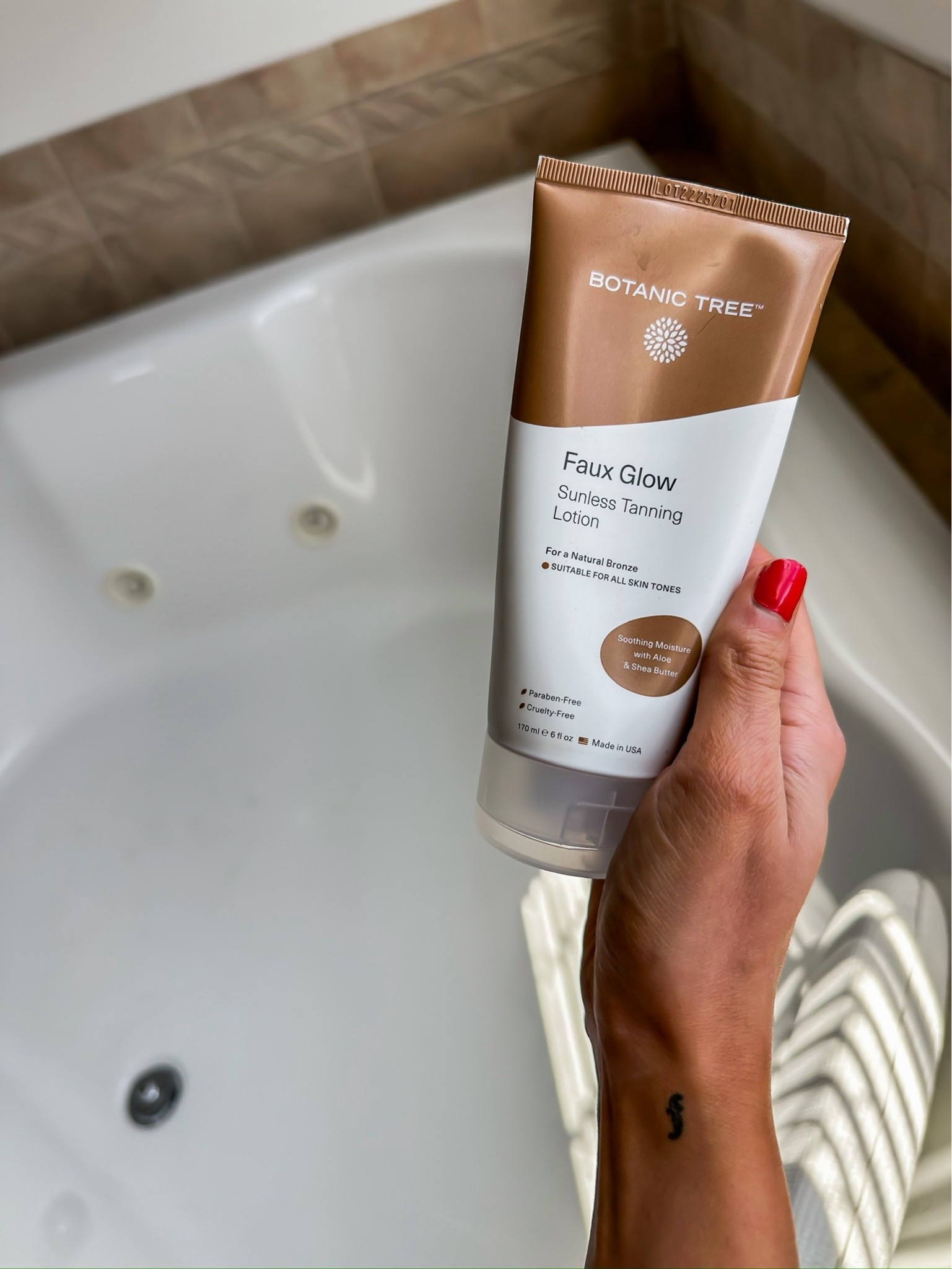 The BEST sunless tanner!

#LTKgrwm #LTKSeasonal #LTKSwim