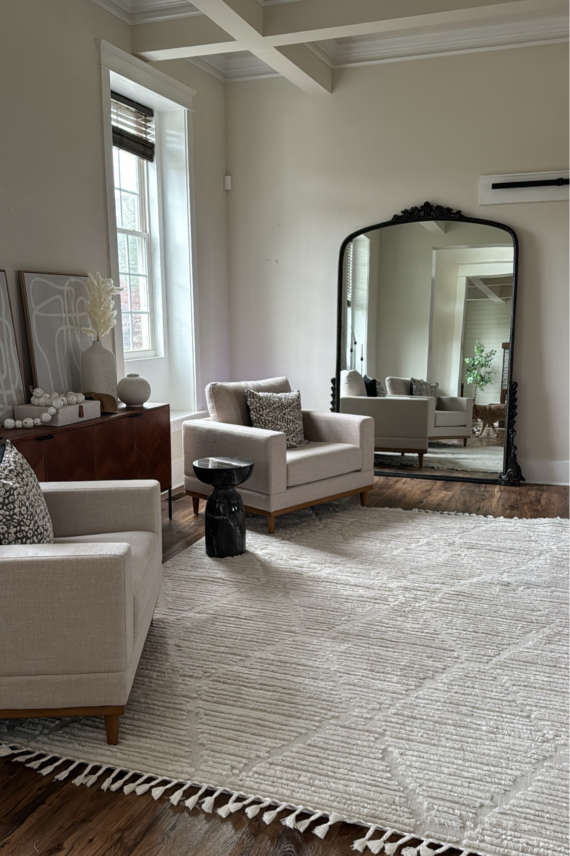 Cozy modern living room Amazon home Walmart home 

#LTKHome #LTKFindsUnder100