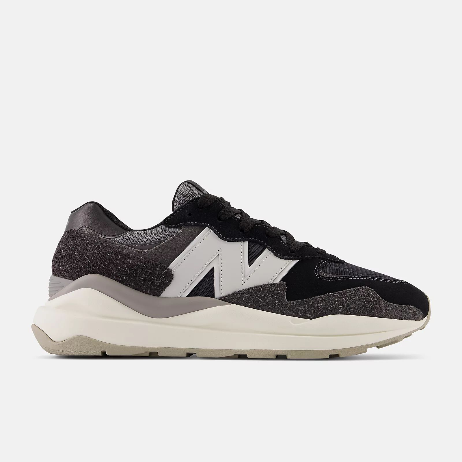 Black with Sea Salt and Magnet | New Balance Athletics, Inc.