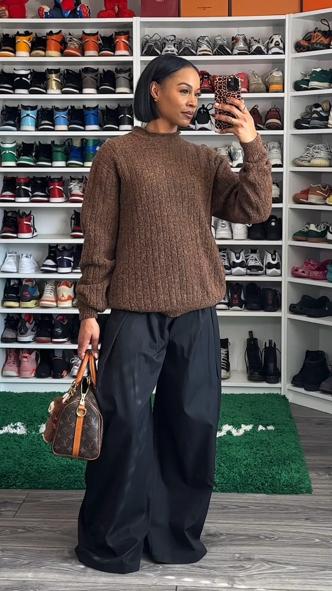 Cute and cozy 🤎 Loving these inexpensive trousers. They’re lightweight , flowy, and easy to style up or down. Proof you don’t need to spend a lot to get a polished, elevated look. 

#LTKootd #LTKFindsUnder50 #LTKWorkwear