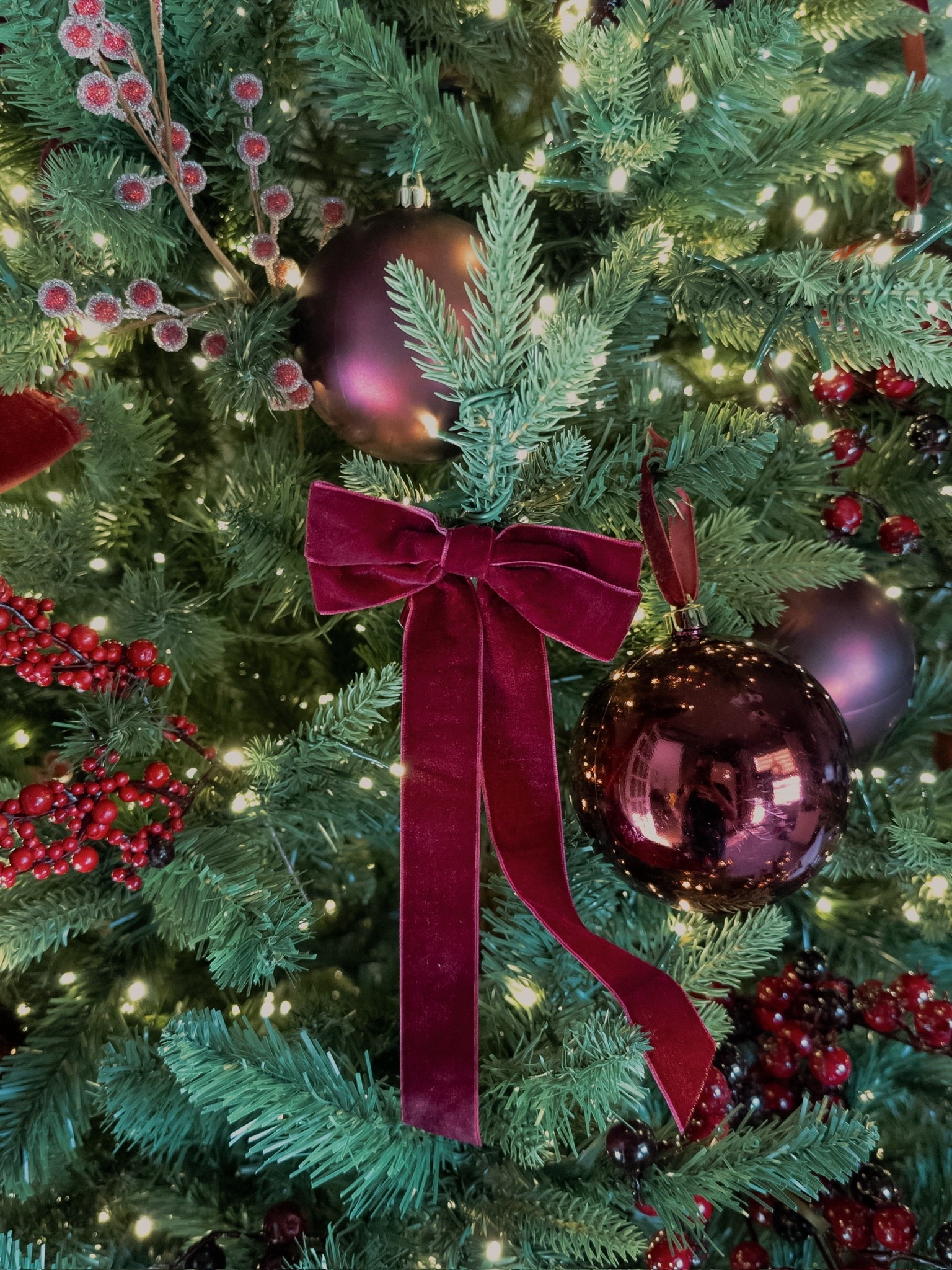 Loving a classic red Christmas tree moment! 

christmas decor, christmas tree, christmas ones, amazon christmas 

#LTKHoliday #LTKSeasonal