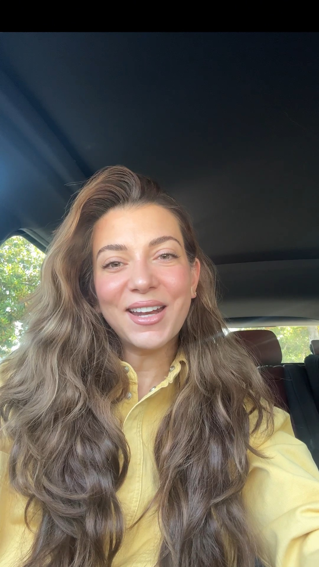 A quick on the go glam in the car ~ 

Unreal skint tint - shade 3
Corrector - bisque 
Blush - cinnamon and hibiscus
Highlight - Halo
Liner - medium
Lip oil - pink cloud

#summermakeup #glowymakeup #easymakeup #sephorahaul 

#LTKSeasonal #LTKBeauty