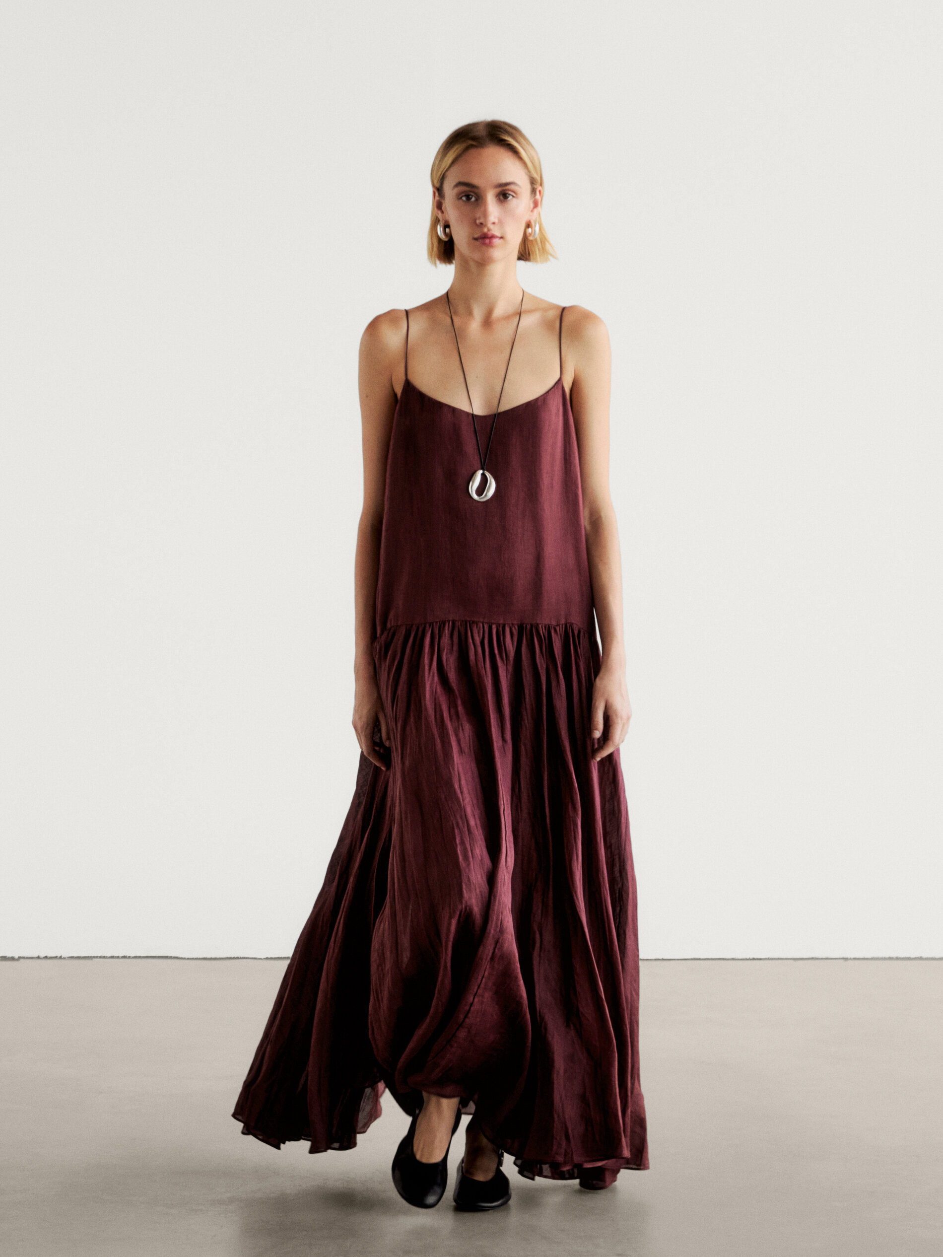 Long voluminous ramie dress | Massimo Dutti UK