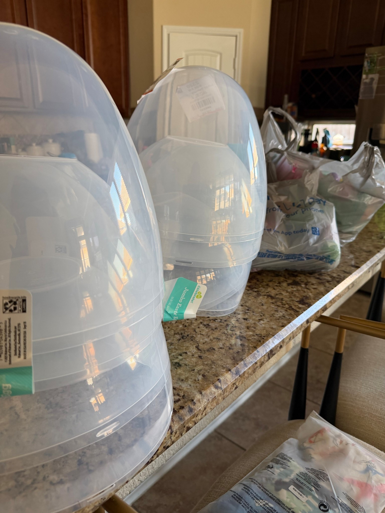 So excited about this upcoming Easter I’m about to create my Easter Pinterest dreams this year. I’m starting off with the kids Easter baskets and because I’m doing my kids of course my family decided that I am now the designated Easter basket creator. Here are my current fines that I have found for Easter that you need for your Easter basket. 

Easter basket ideas ￼

#LTKKids #LTKSaleAlert #LTKSeasonal